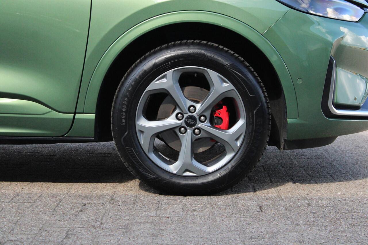 Ford KUGA 2.5 FHEV ST-Line X |190pk | Driver Assistance Pack | Winterpack | Panoramadak | Technology Pack | Geen Stekker nodig | All Season banden