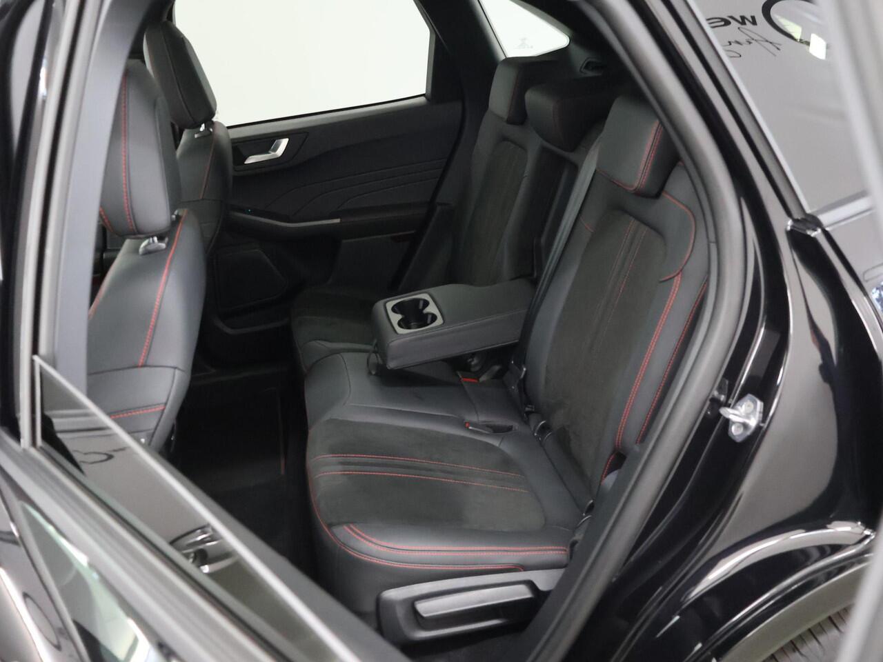 Ford KUGA 2.5 PHEV ST-Line X | Panoramadak | Head Up | Matrix Led | B&O | Cruise Control Adaptief | Parkeercamera |