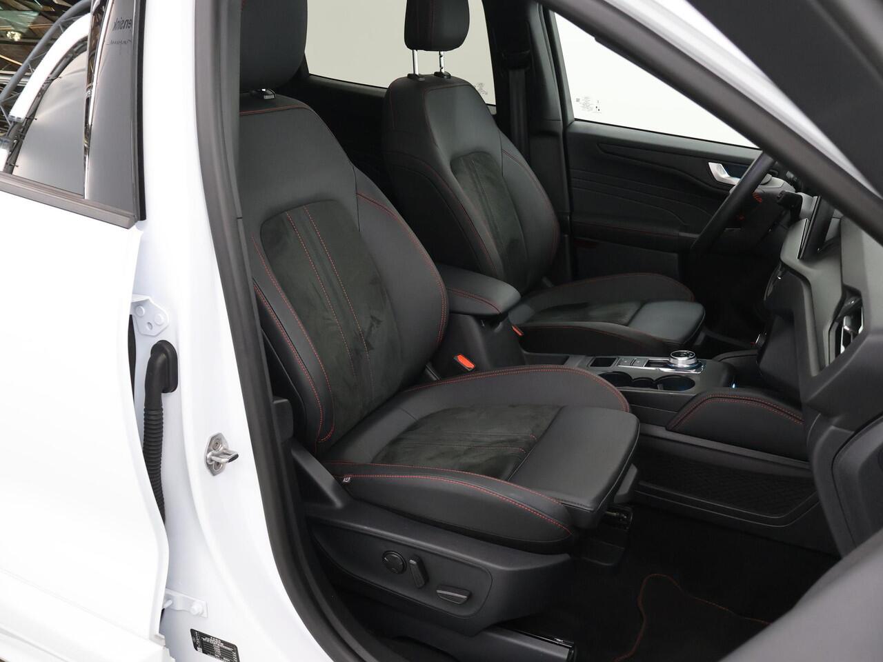 Ford KUGA 2.5 PHEV ST-Line X | Elekt. Trekhaak | Winterpakket | Head Up | Adaptief LED |