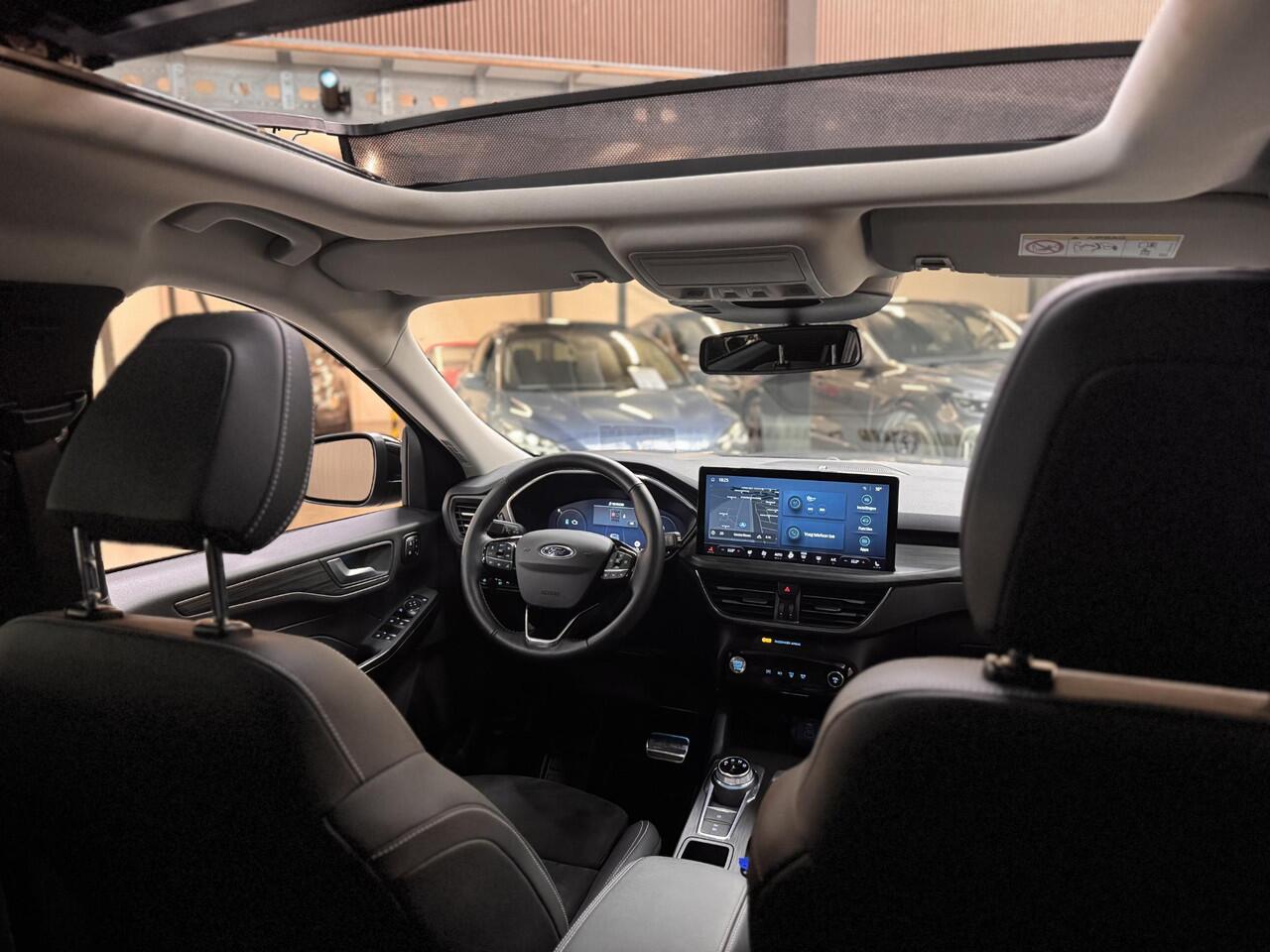 Ford KUGA 2.5 PHEV 243pk Active X Nieuw Model Full Options Panoramadak Garantie tot 24-9-2028/max. 100.000km