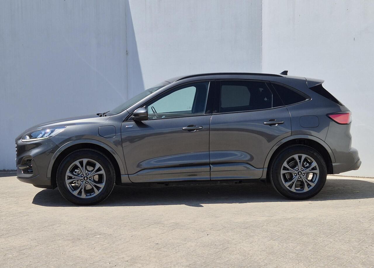 Ford KUGA 2.5 PHEV Plug-in ST-Line Automaat / Winter-pack / Apple Carplay Android Auto / Achteruitrijcamera / Stoel-, Stuur en achterbankverwarming / Climate control / Voorruit verwarming / Trekgewicht 1500 kg /