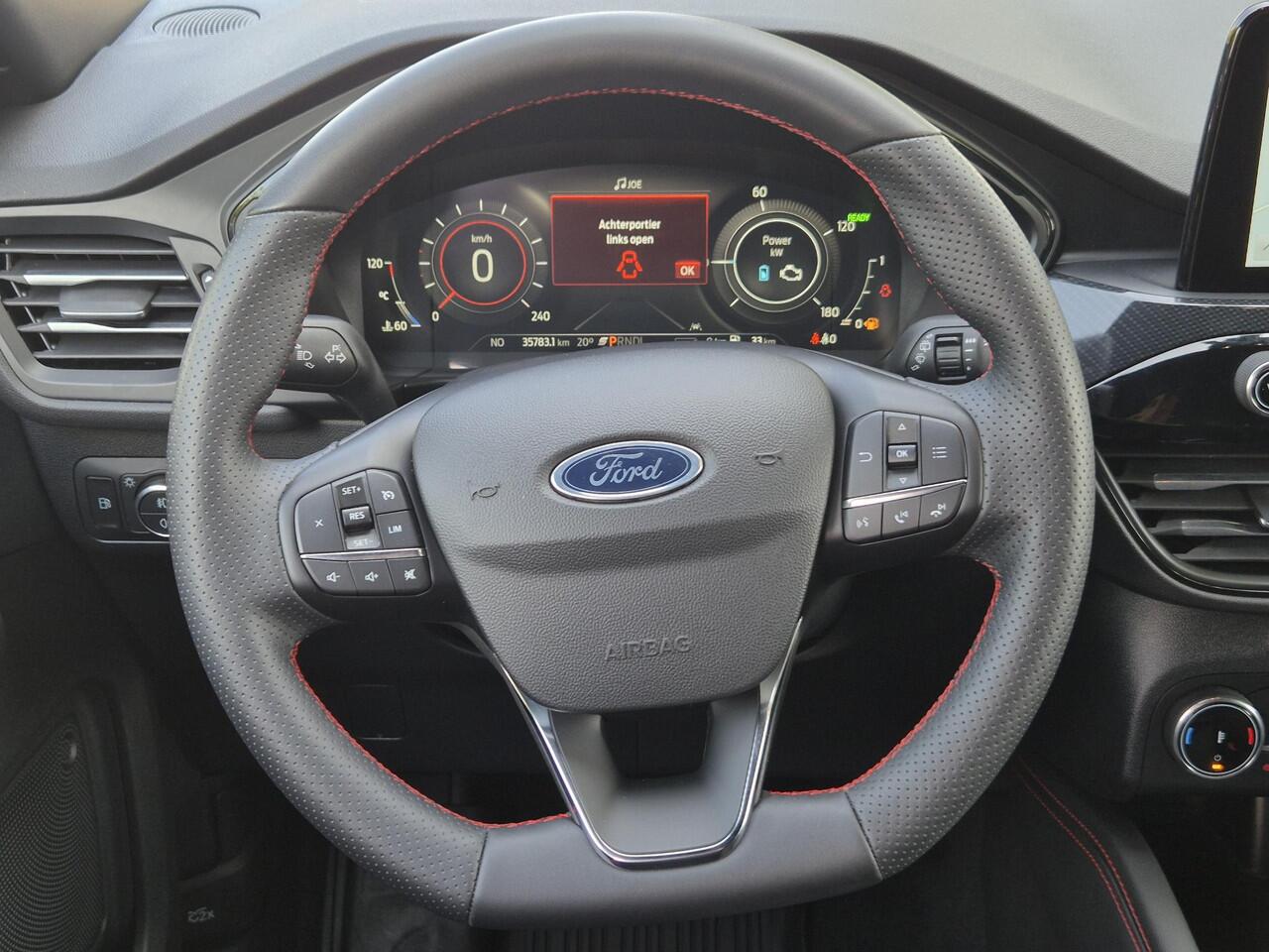 Ford KUGA 2.5 PHEV Plug-in ST-Line Automaat / Winter-pack / Apple Carplay Android Auto / Achteruitrijcamera / Stoel-, Stuur en achterbankverwarming / Climate control / Voorruit verwarming / Trekgewicht 1500 kg /