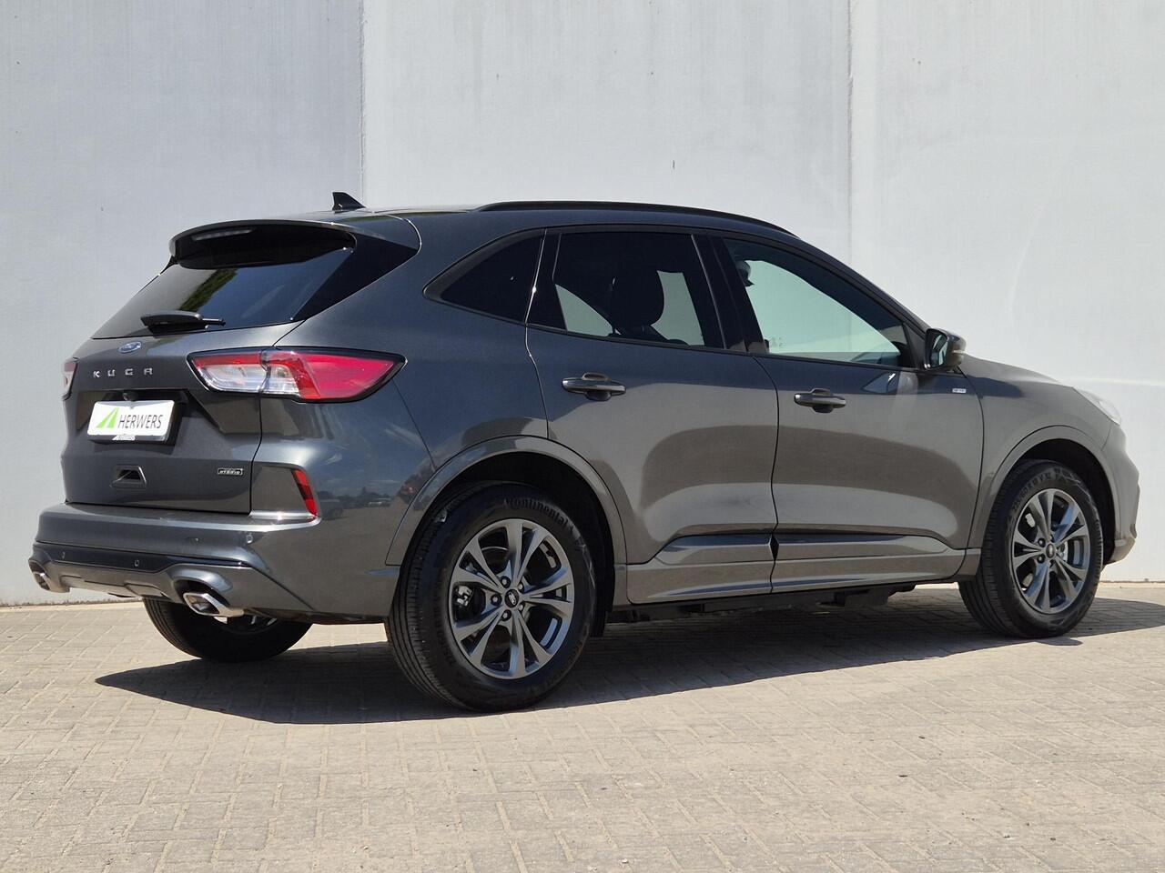 Ford KUGA 2.5 PHEV Plug-in ST-Line Automaat / Winter-pack / Apple Carplay Android Auto / Achteruitrijcamera / Stoel-, Stuur en achterbankverwarming / Climate control / Voorruit verwarming / Trekgewicht 1500 kg /
