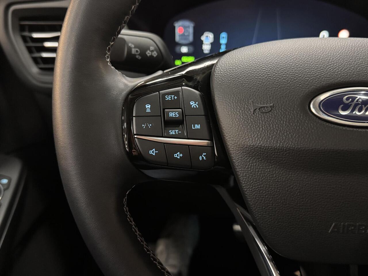 Ford KUGA 2.5 PHEV 243pk Active X Nieuw Model Full Options Panoramadak 20" LM Winter Parking Techno pack