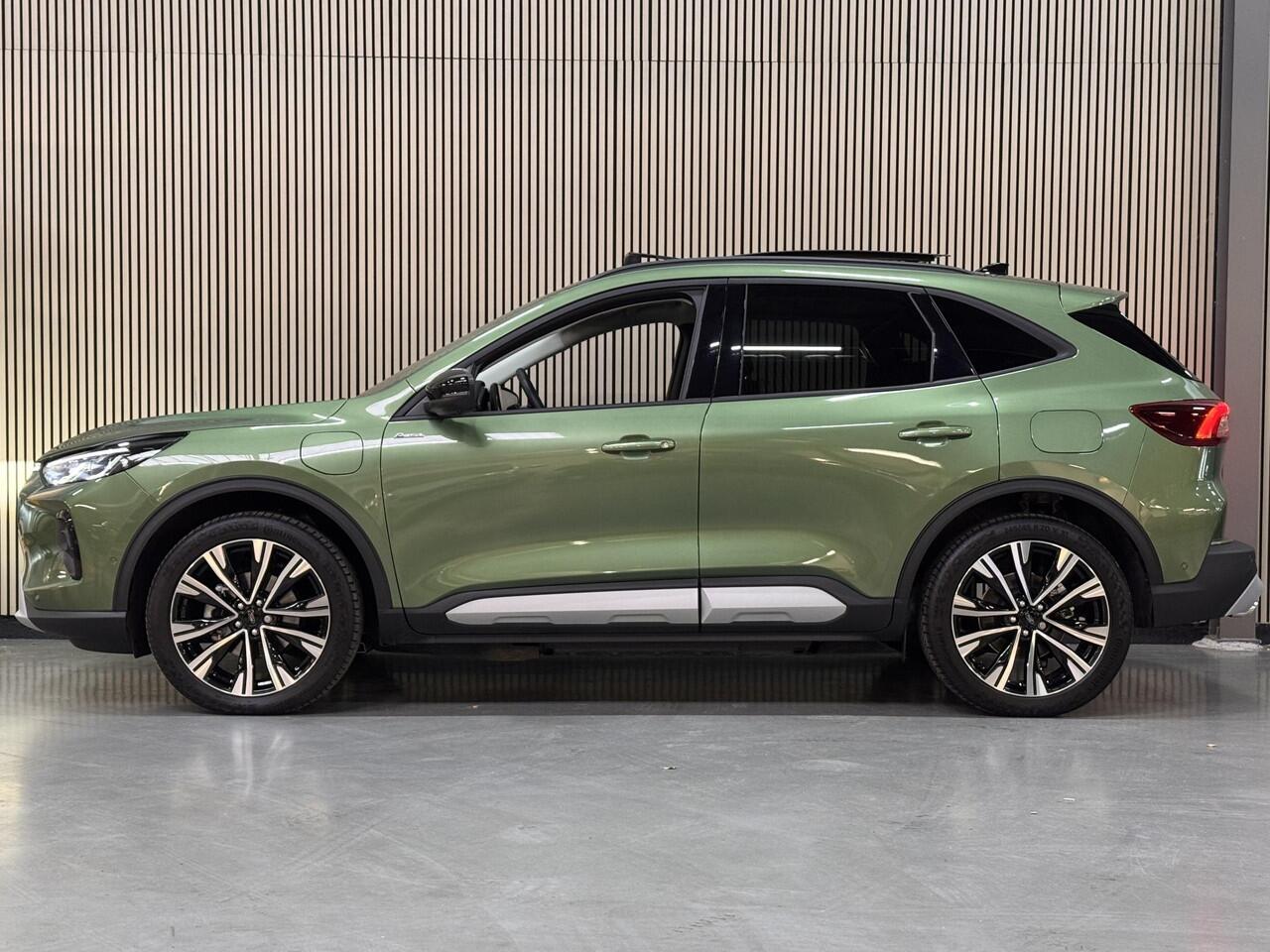 Ford KUGA 2.5 PHEV 243pk Active X Nieuw Model Full Options Panoramadak 20" LM Winter Parking Techno pack