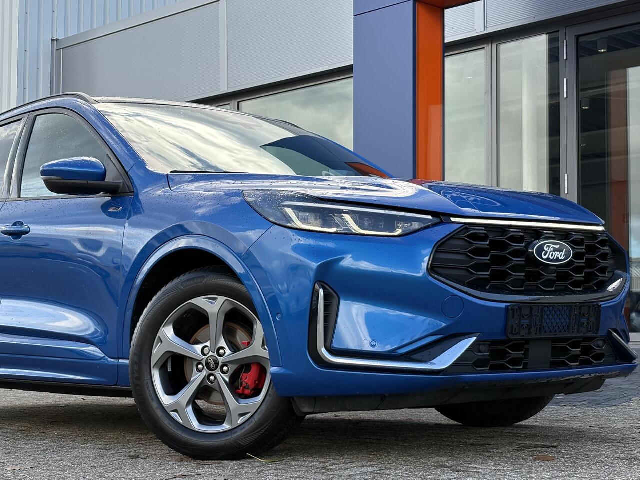 Ford KUGA 2.5 FHEV ST-Line X 190pk | Driver Assistance Pack | Technology Pack | Winterpack | Panoramadak | All Weather banden | Geen stekker nodig