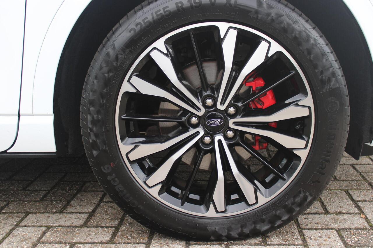 Ford KUGA 2.5 PHEV 225PK ST-LINE X | NAVIGATIE | STUUR / STOELVERWARMING | ACHTERBANK VERWARMING | DODEHOEKDETECTIE | ELEKTRISCH WEGKLAPBARE TREKHAAK | ACHTERUITRIJCAMERA | KEYLESS ENTRY / START |