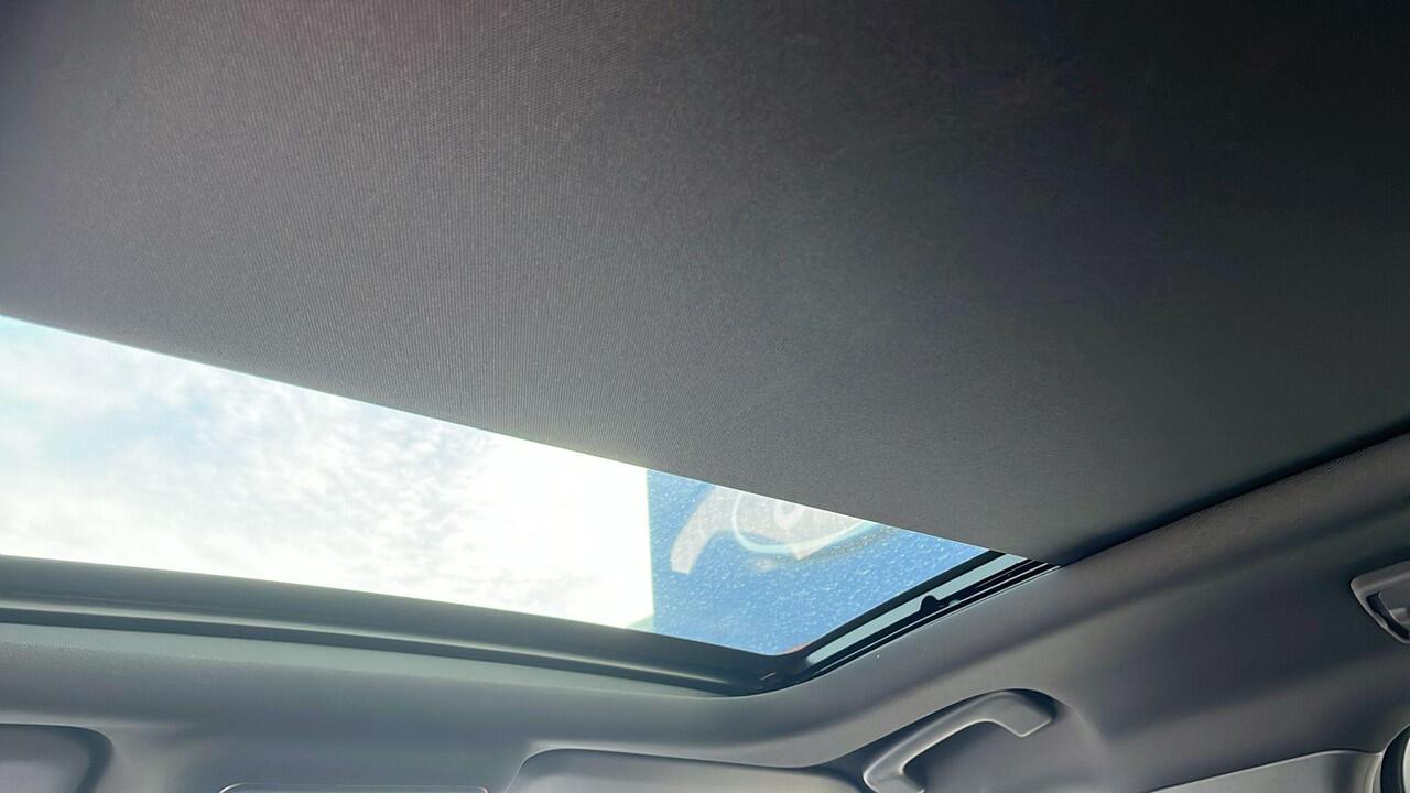 Ford KUGA 2.5 FHEV ST-Line X 190pk | Driver Assistance Pack | Winterpack | Panoramadak | Technology Pack | Geen Stekker nodig | All Season banden