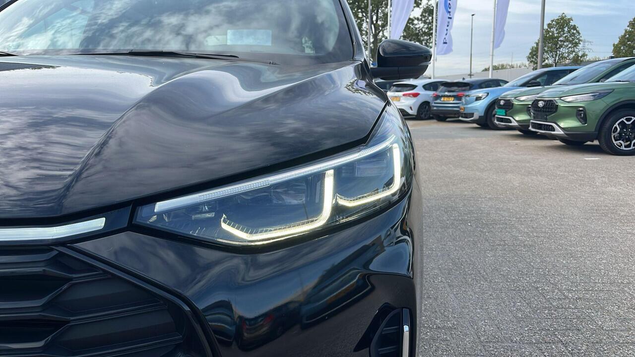 Ford KUGA 2.5 FHEV ST-Line X 190pk | Driver Assistance Pack | Winterpack | Panoramadak | Technology Pack | Geen Stekker nodig | All Season banden