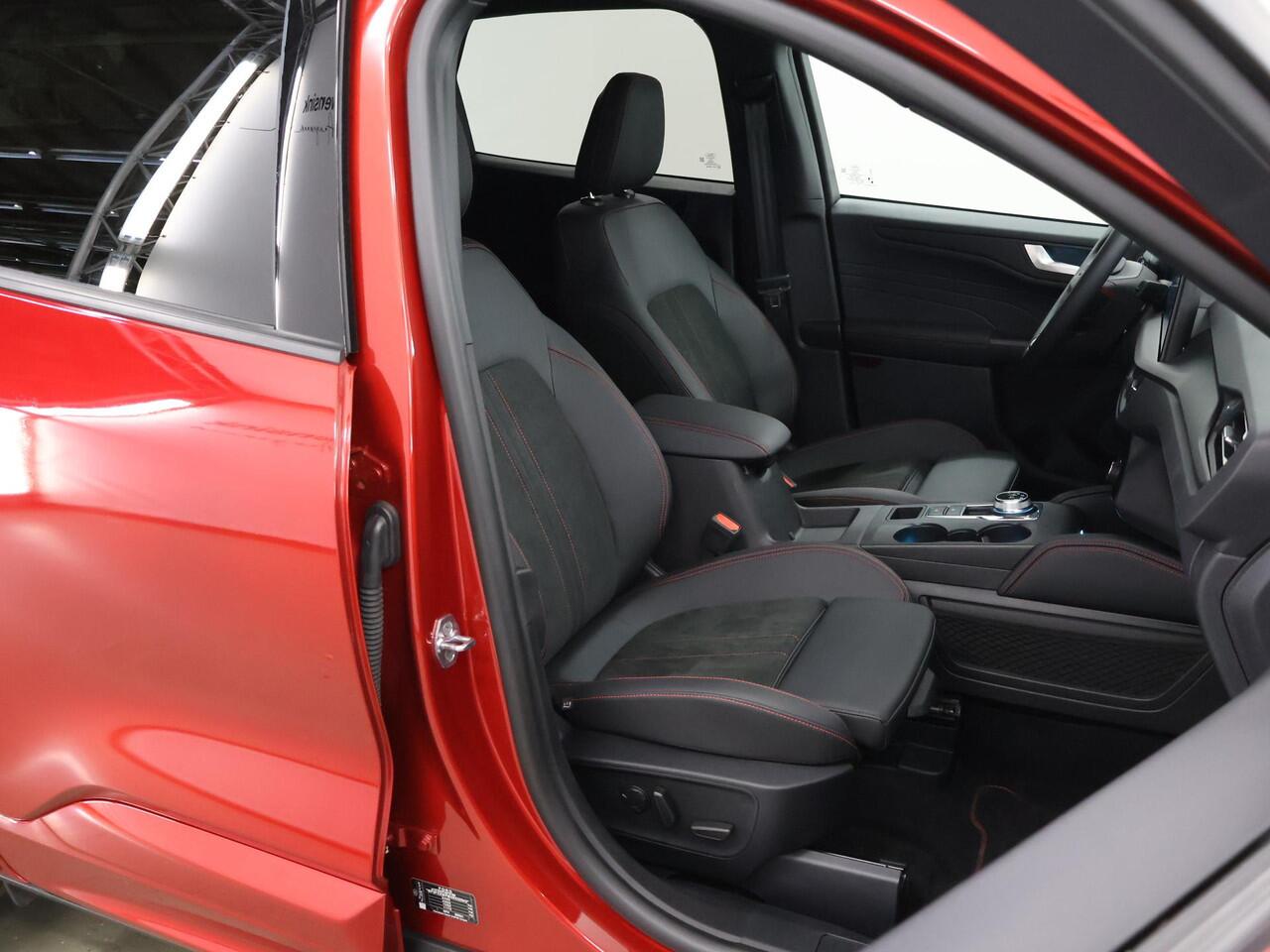 Ford KUGA 2.5 PHEV ST-Line X | Nieuw Model | Head Up | Matrix Led | B&O | Cruise Control Adaptief | Parkeercamera |