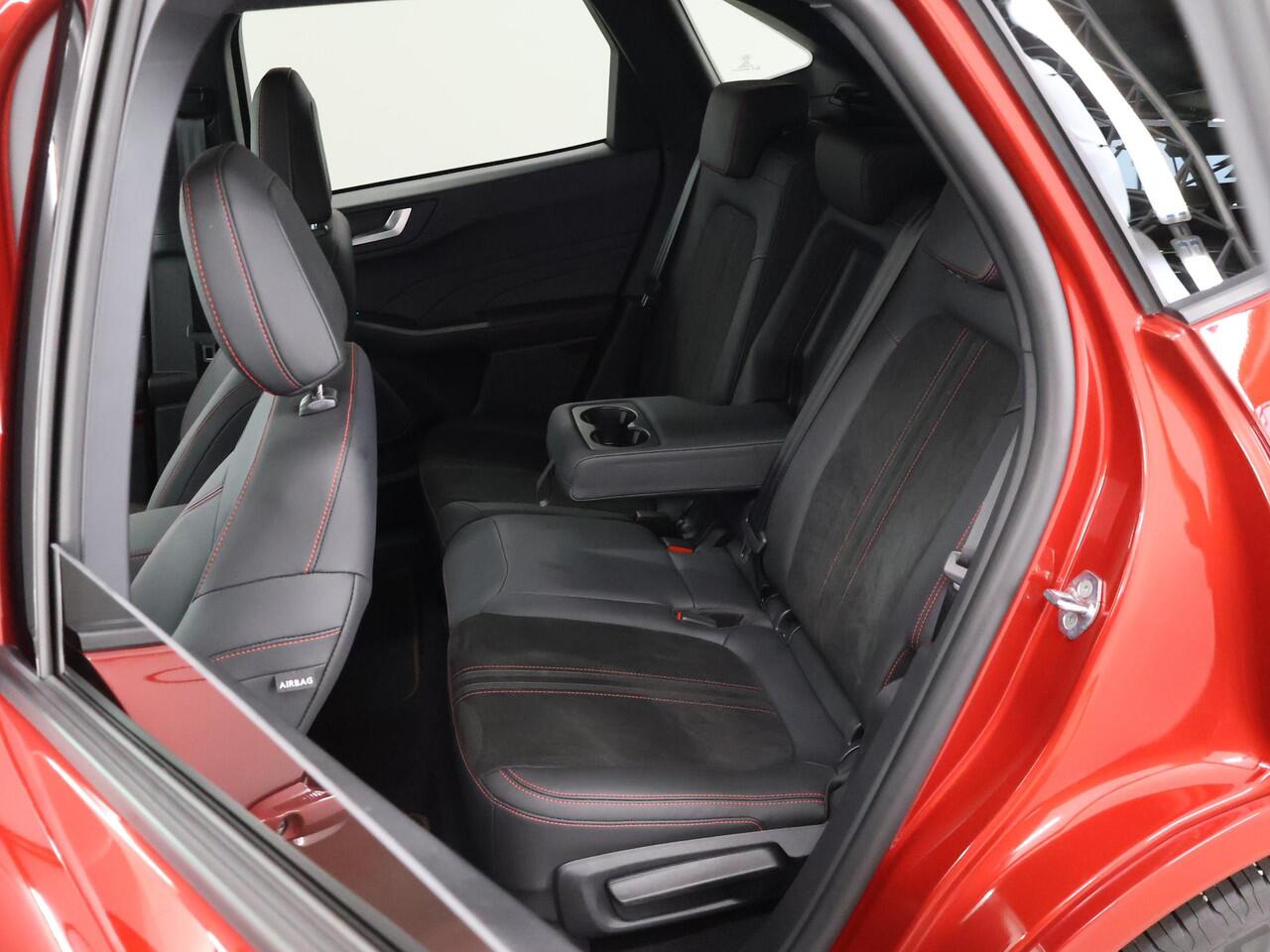 Ford KUGA 2.5 PHEV ST-Line X | Nieuw Model | Head Up | Matrix Led | B&O | Cruise Control Adaptief | Parkeercamera |