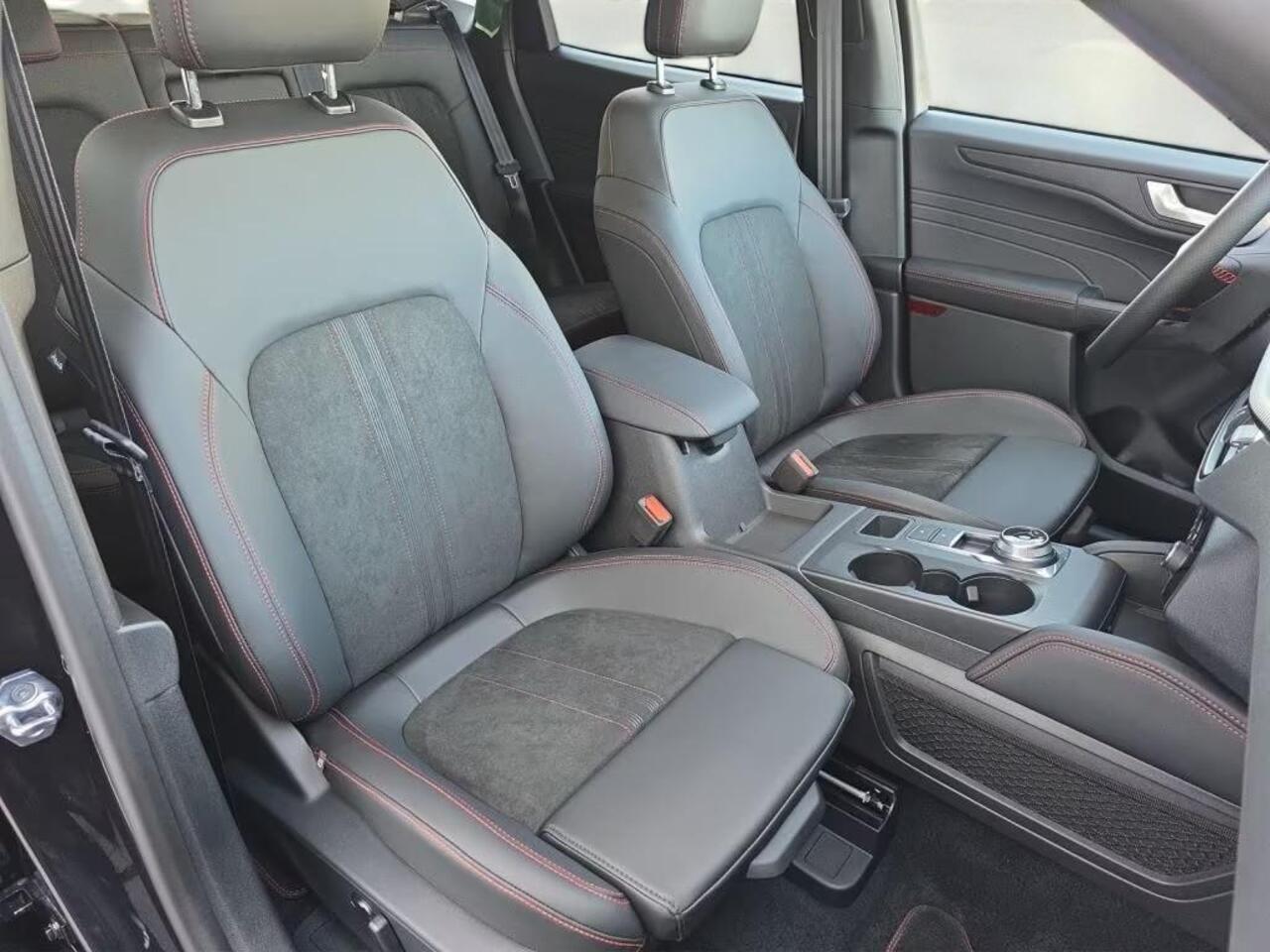 Ford KUGA 2.5 PHEV ST-Line X | Panoramadak