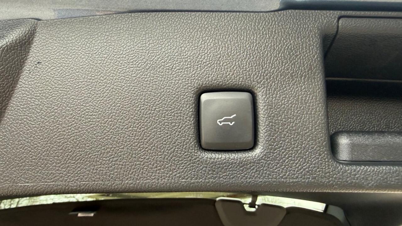 Ford KUGA 2.5 PHEV ST-LINE X / FULL OPTIONS / 18inch