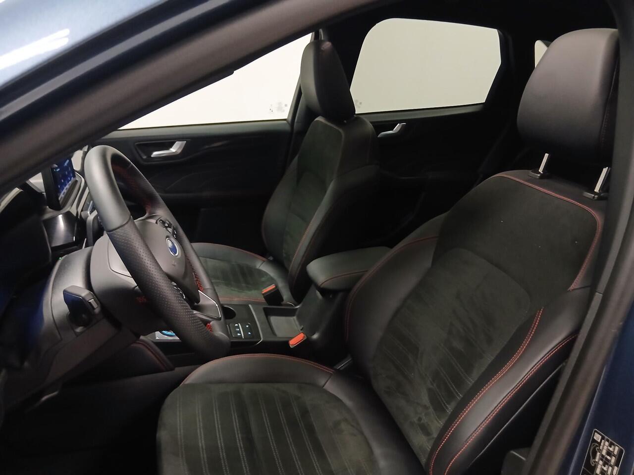 Ford KUGA 2.5 PHEV ST-Line X | Panoramadak | Trekhaak elektrisch | Technology Pack | Winter Pack | Head up display |