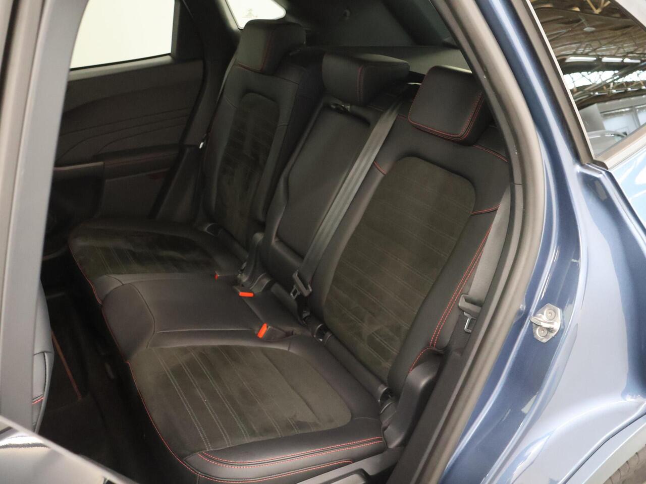 Ford KUGA 2.5 PHEV ST-Line X | Winterpakket | Head-Up | Cruise Control Adaptief | Parkeercamera |