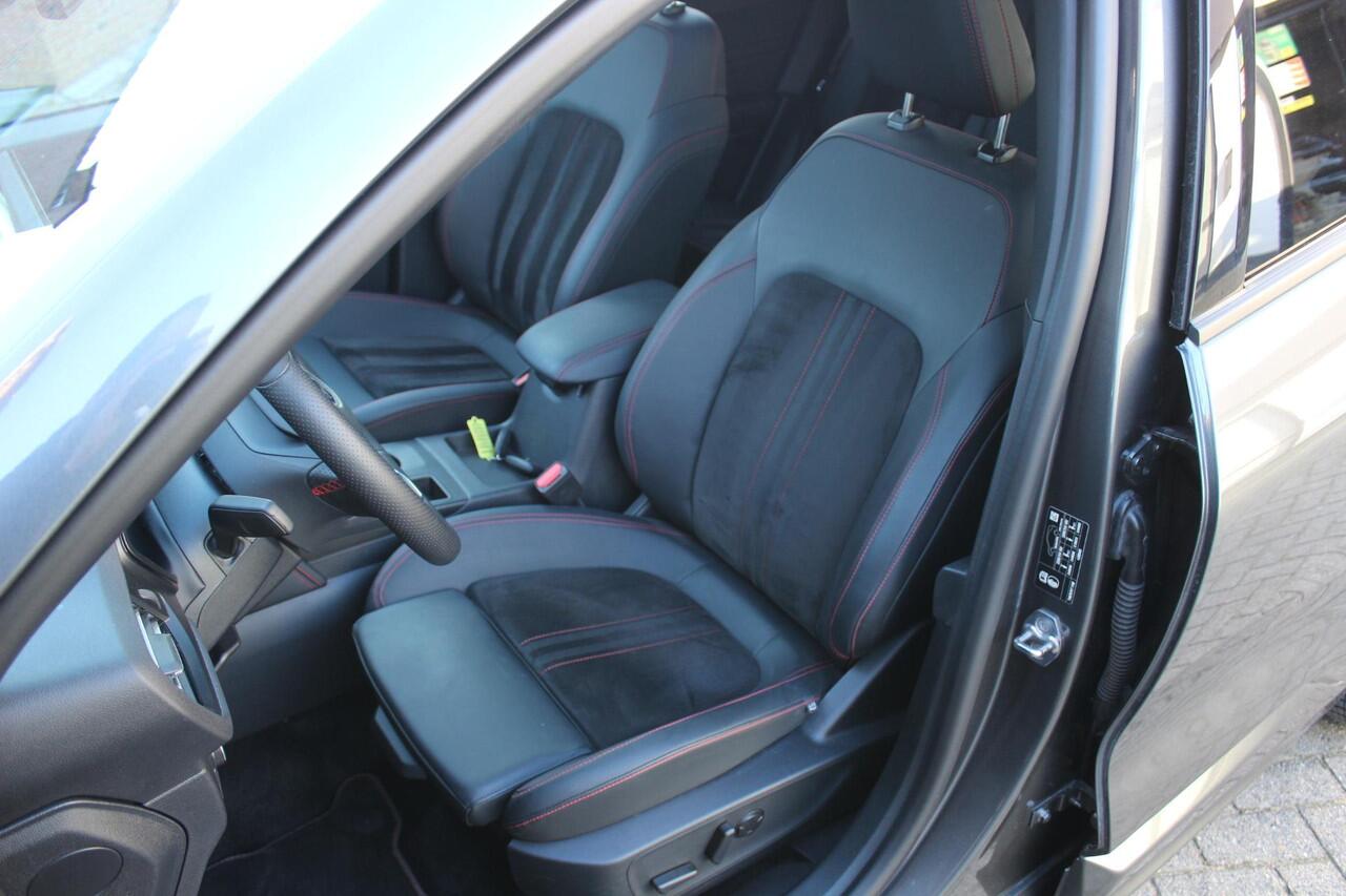 Ford KUGA 2.5 PHEV ST-Line X Winter Pack, Technology Pack, Panorama Dak, All Season.