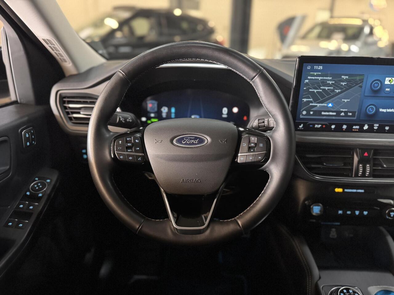 Ford KUGA 2.5 PHEV 243pk Active X Trekhaak Winter Parking pack Zwart Dak 19" LM Fabrieksgarantie