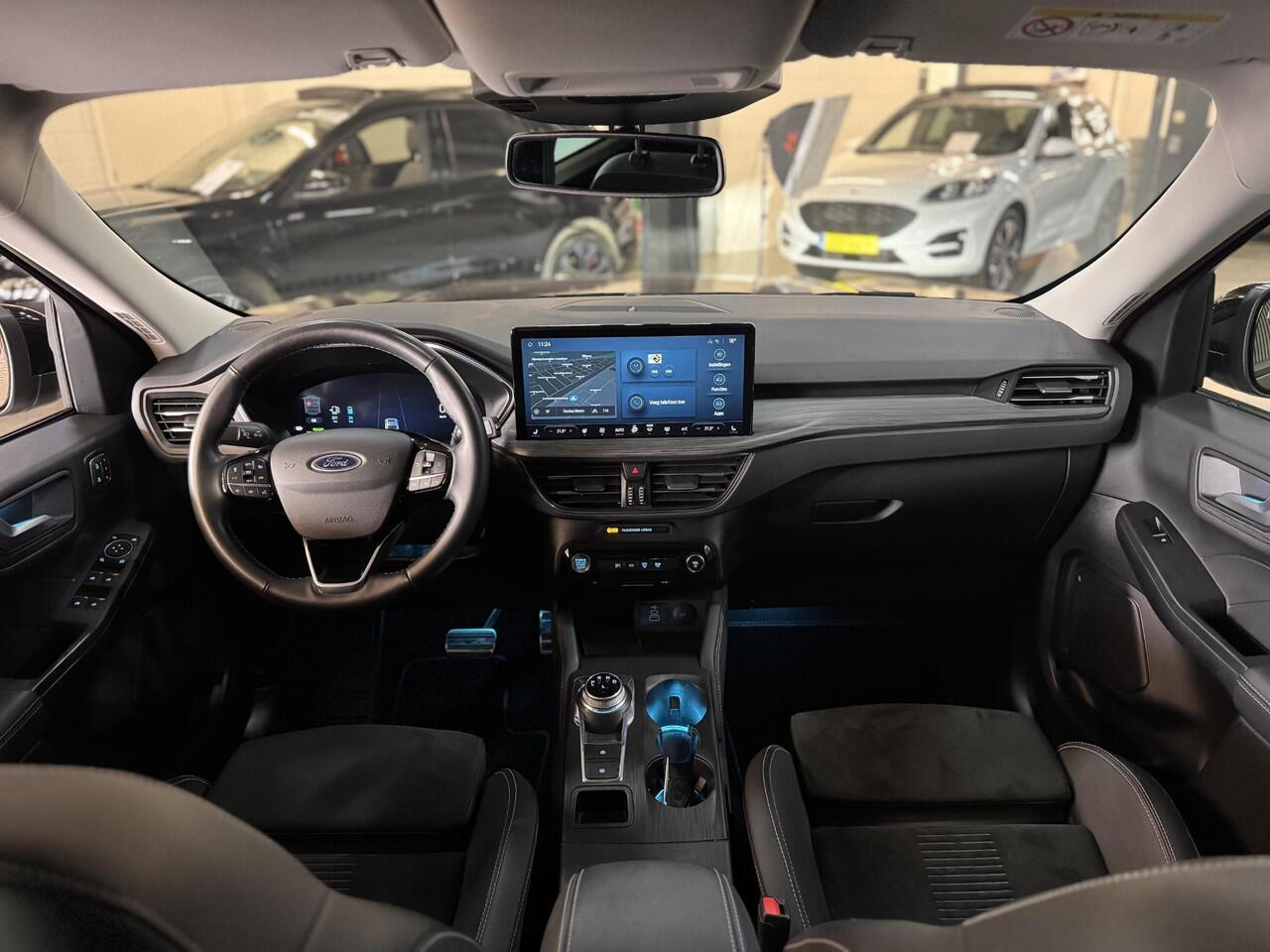 Ford KUGA 2.5 PHEV 243pk Active X Trekhaak Winter Parking pack Zwart Dak 19" LM Fabrieksgarantie