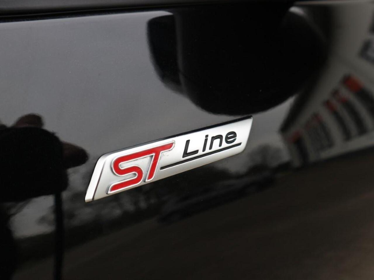 Ford KUGA 2.5 PHEV ST-Line * 225 pk * WINTERPAKKET *