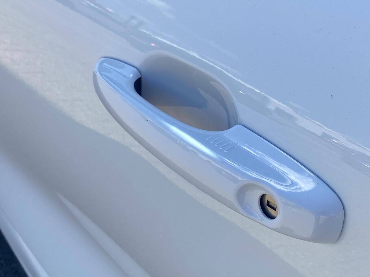 Ford KUGA 2.5 PHEV ST-Line X 243pk | Driver Assistance Pack | Black Package | Winterpack | Wegklapbare Trekhaak | AGR Stoelen