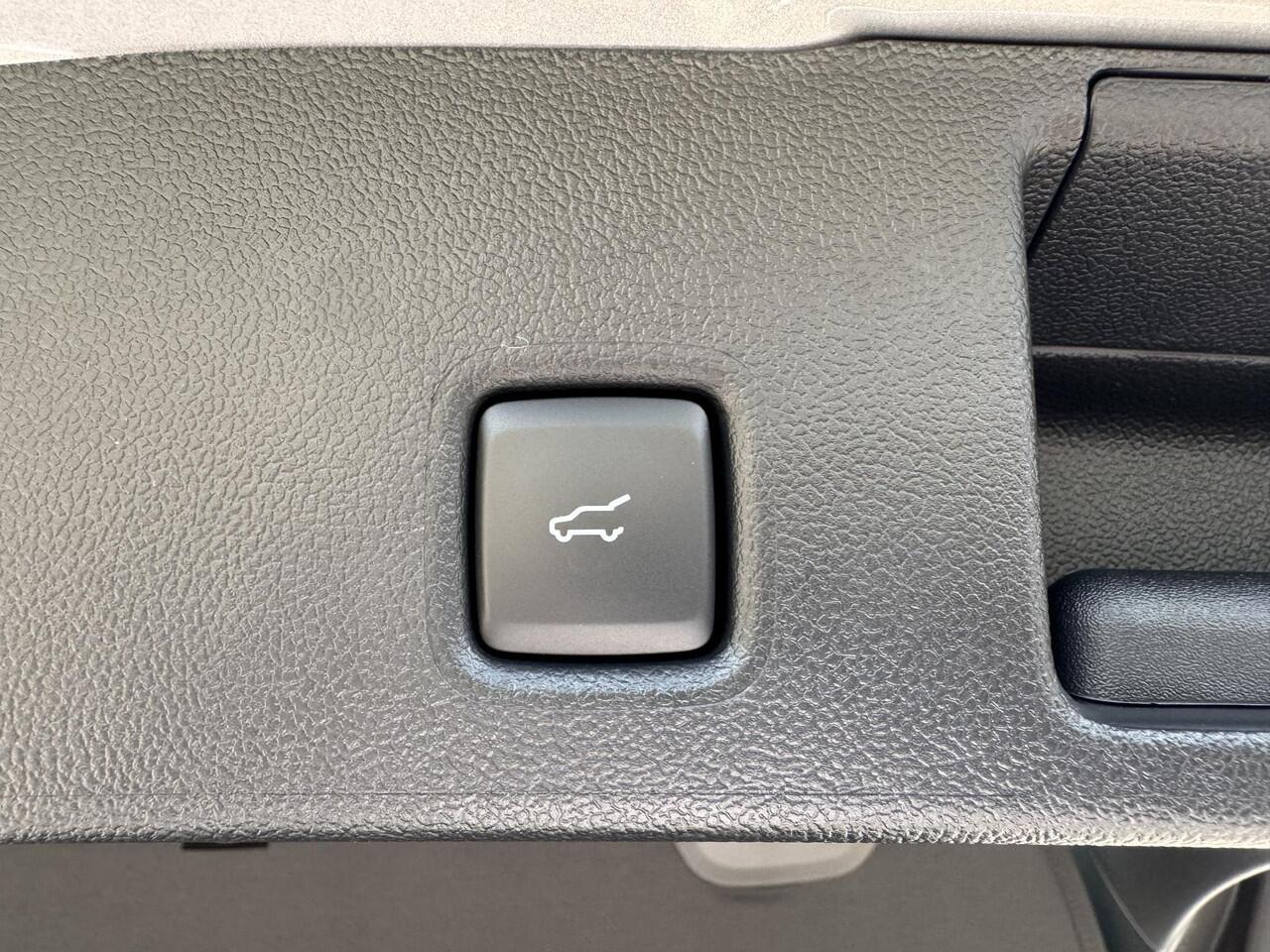 Ford KUGA 2.5 PHEV ST-Line X 243pk | SCI | Driver Assistance Pack | Black Package | Winterpack | Wegklapbare Trekhaak | AGR Stoelen