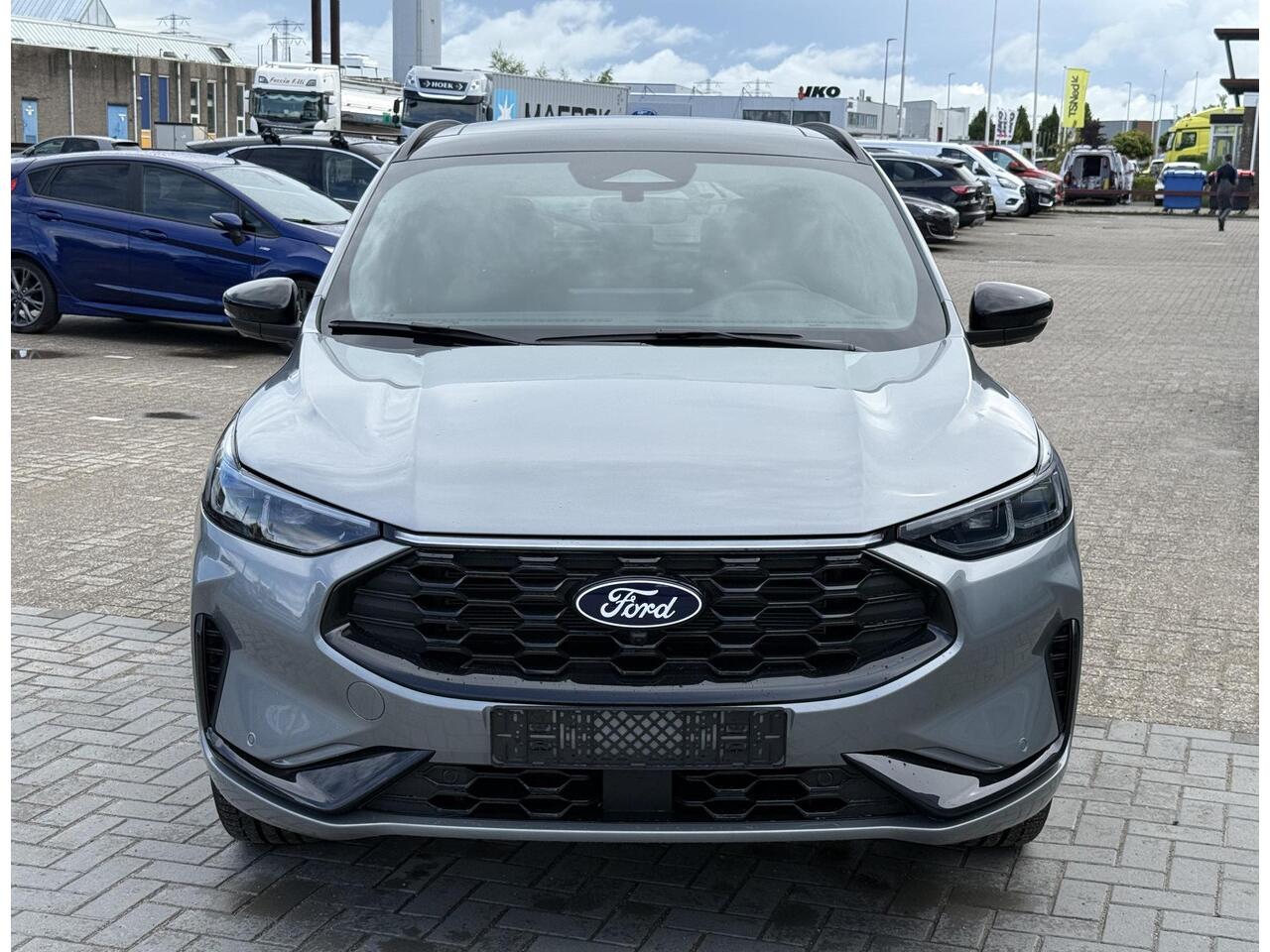Ford KUGA 2.5 PHEV ST-Line X SCI | 243pk | Driver Assistance pack | Matrix LED | Black Package | Wegklapbare Trekhaak | Panoramadak | Winterpack | 2.100kg Trekgewicht