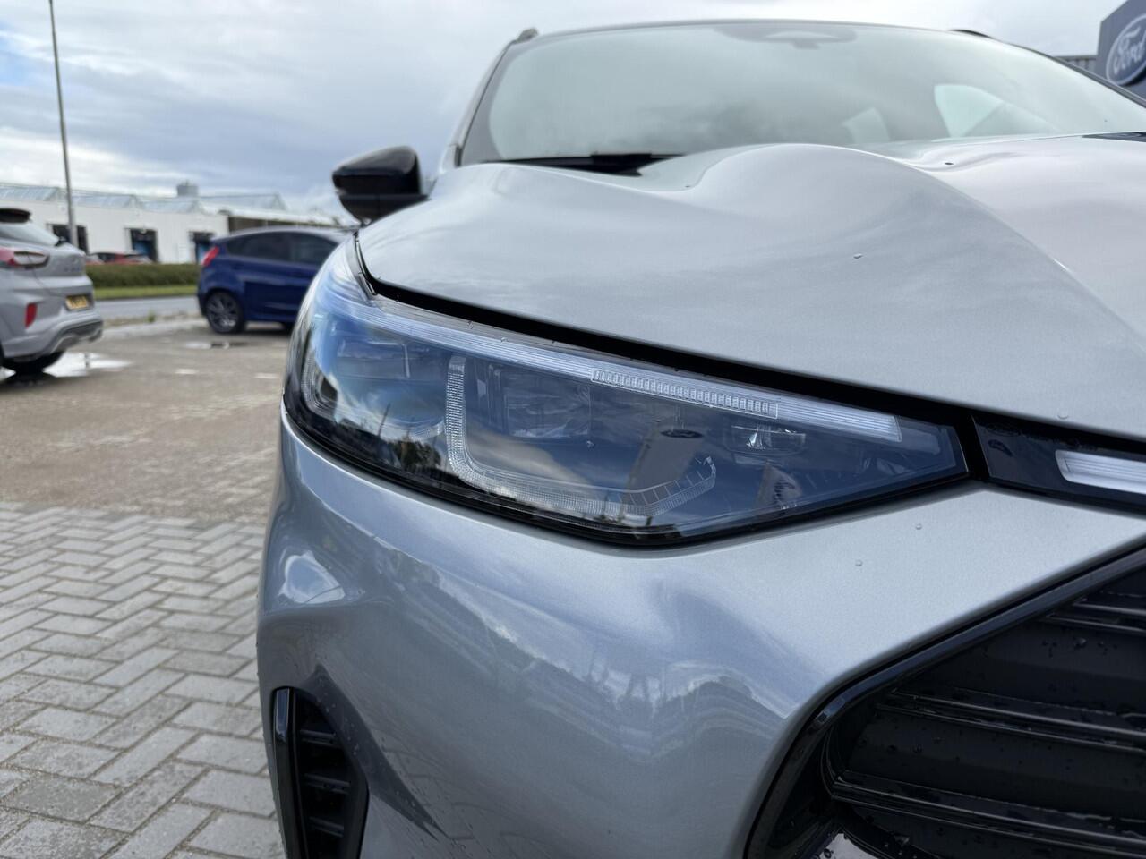 Ford KUGA 2.5 PHEV ST-Line X SCI | 243pk | Driver Assistance pack | Matrix LED | Black Package | Wegklapbare Trekhaak | Panoramadak | Winterpack | 2.100kg Trekgewicht