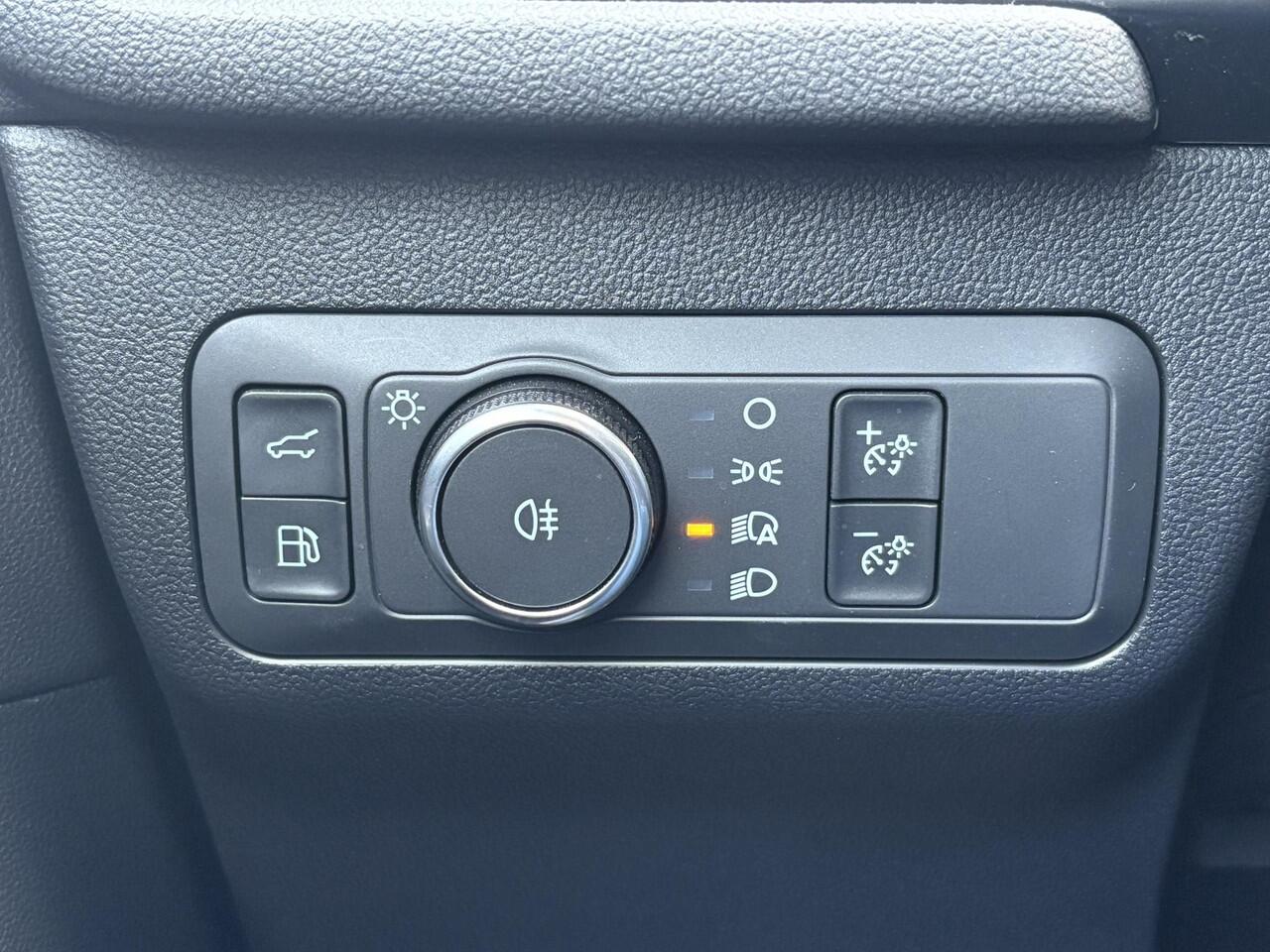 Ford KUGA 2.5 PHEV ST-Line X 243pk | Zuid | Wegklapbare trekhaak | Panoramadak | Winter Pack | Head up Display | All season banden