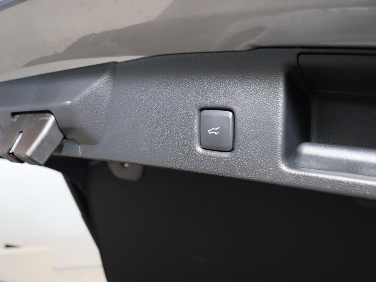 Ford KUGA 2.5 PHEV ST-Line X