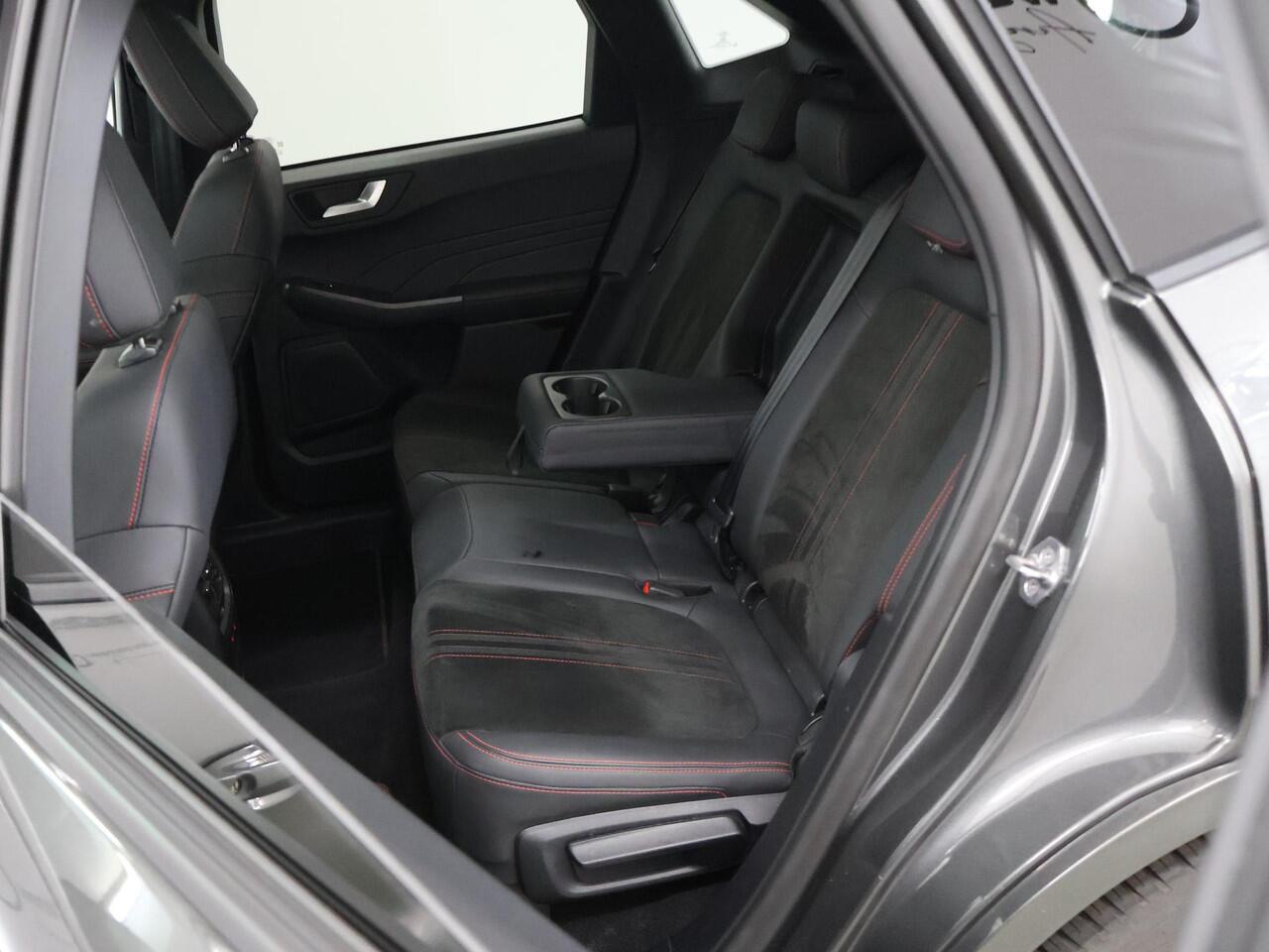 Ford KUGA 2.5 PHEV ST-Line X | Elekt. inklapbare Trekhaak | Panoramadak | Winterpakket | Head Up | Matrix Led | Cruise Control Adaptief |