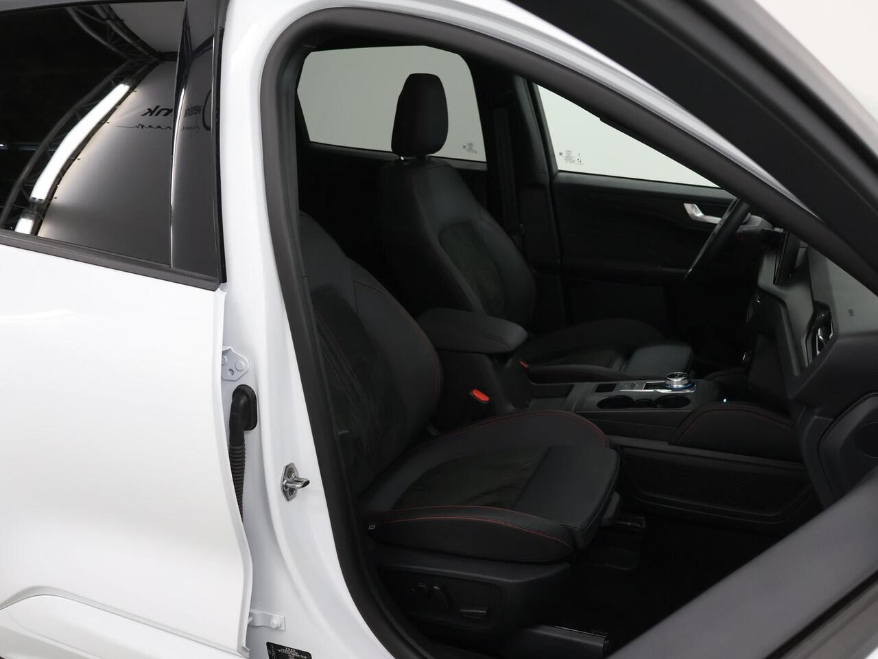 Ford KUGA 2.5 PHEV ST-Line X | Elekt. inklapbare Trekhaak | Panoramadak | Winterpakket | Head Up | Matrix Led | Cruise Control Adaptief |