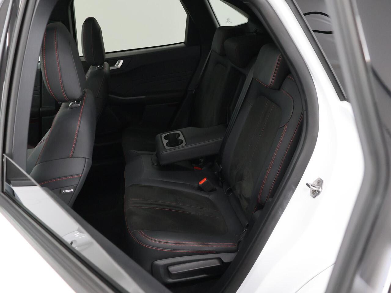 Ford KUGA 2.5 PHEV ST-Line X | Elekt. inklapbare Trekhaak | Panoramadak | Winterpakket | Head Up | Matrix Led | Cruise Control Adaptief |