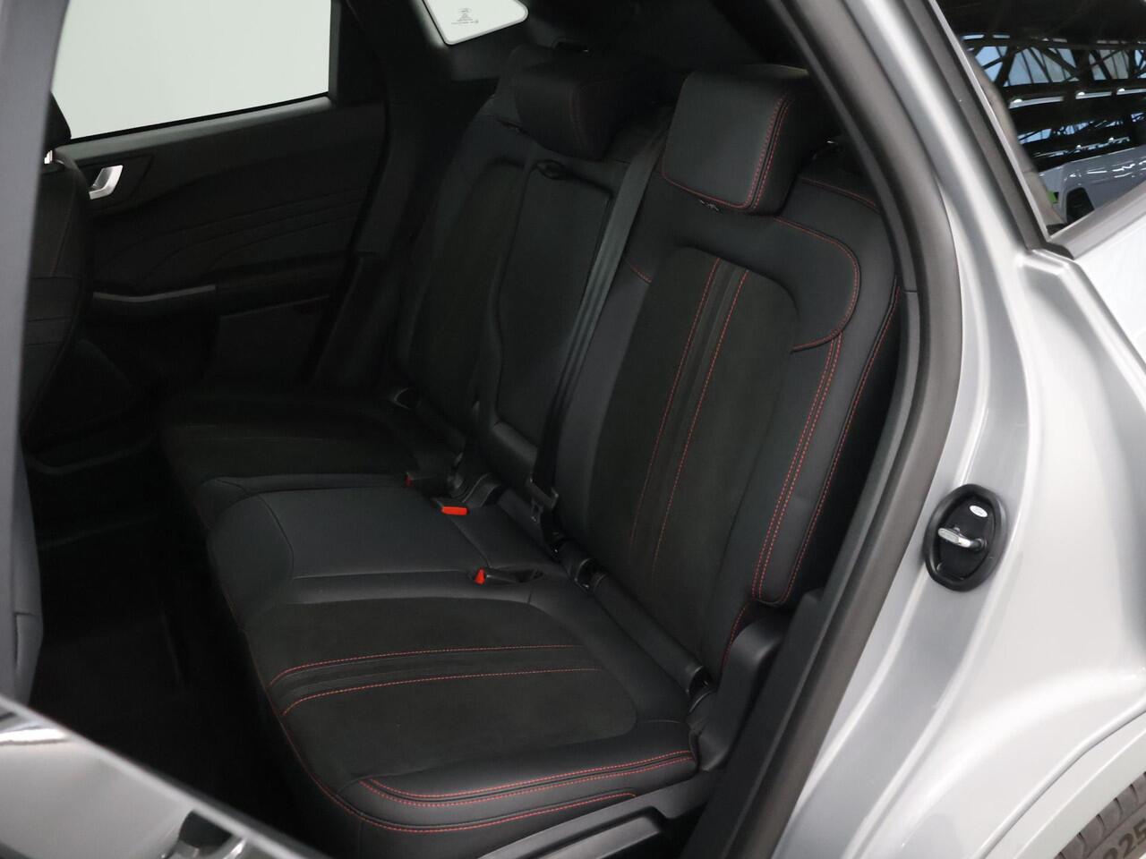 Ford KUGA 2.5 PHEV ST-Line X | Elekt. inklapbare Trekhaak | Panoramadak | Winterpakket | Head Up | Matrix Led | Cruise Control Adaptief |