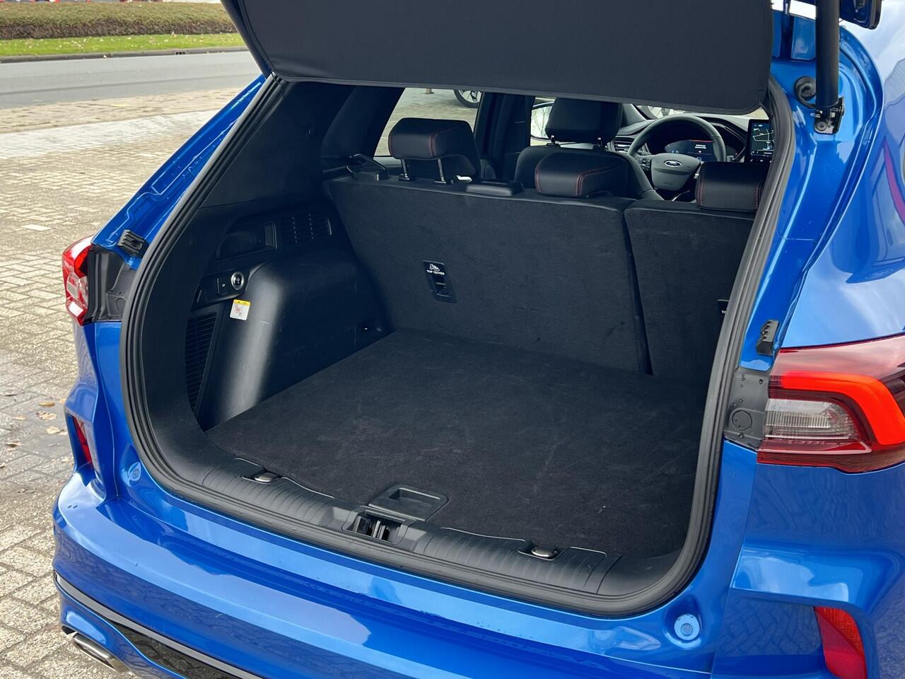 Ford KUGA 2.5 PHEV ST-Line X | 243pk | Zuid | Driver Assistance Pack | Winterpack | Wegklapbare Trekhaak | Technology Pack | Dessert Island Blue