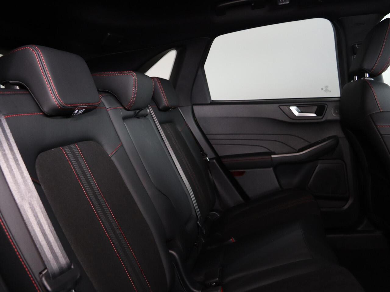 Ford KUGA 2.5 PHEV ST-Line X | Winterpakket | Cruise Control Adaptief | B&O | Naviagtie | Parkeercamera |