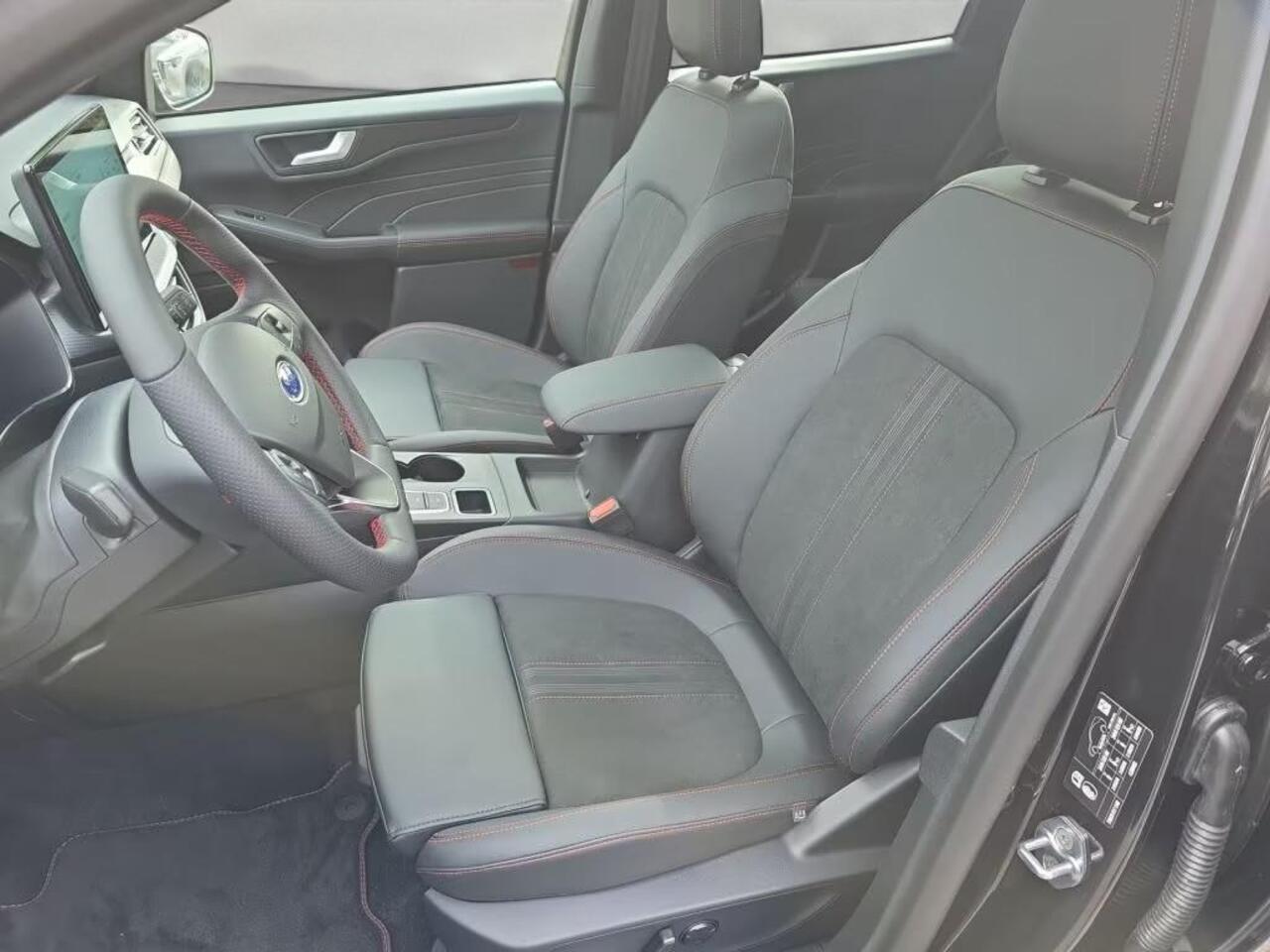 Ford KUGA e2.5 PHEV ST-Line X Black Edition