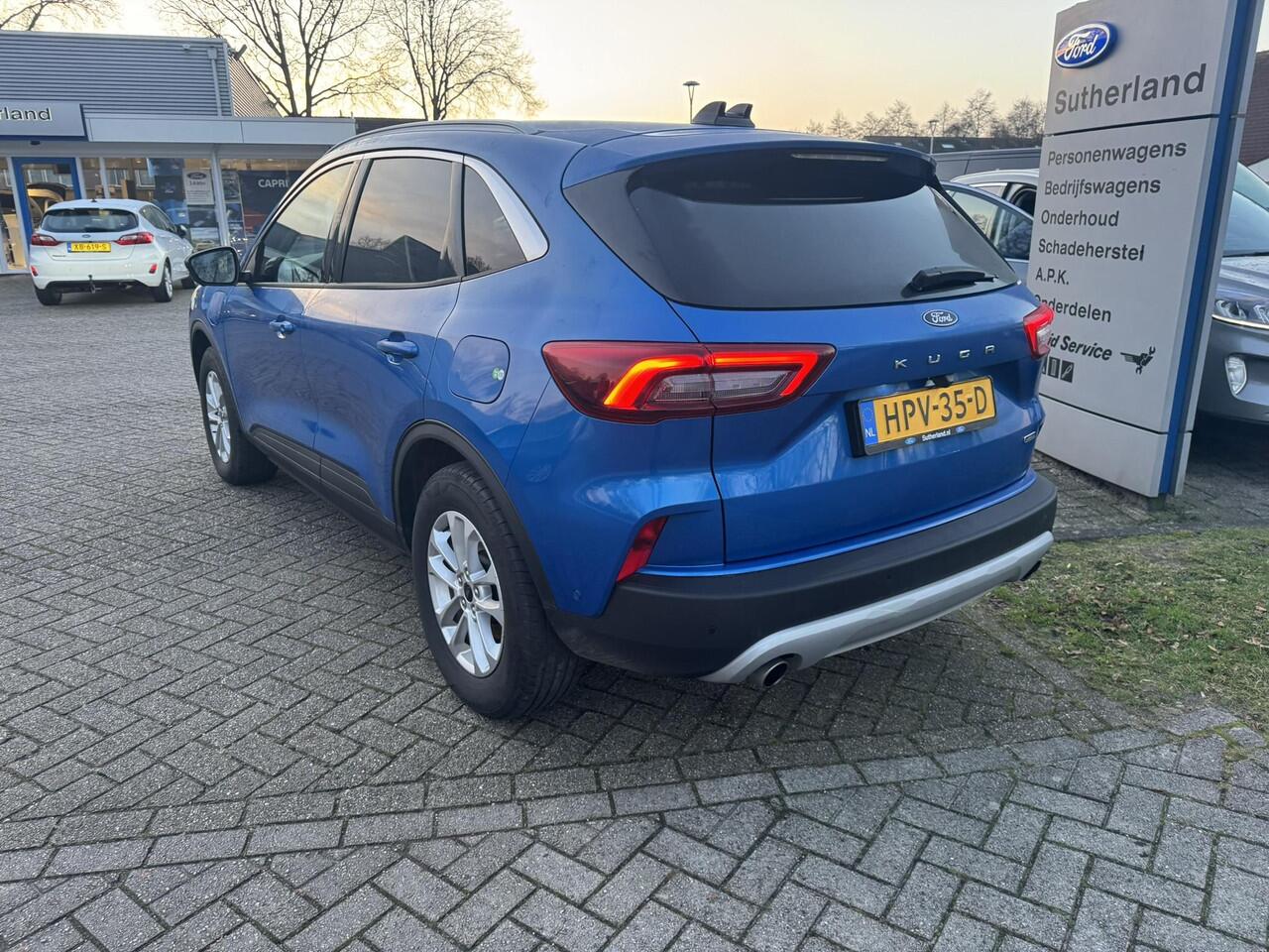 Ford KUGA 2.5 PHEV Titanium 243pk | Orig. NL auto | Adaptive cruise control | Wegklapbare trekhaak | Winter Pack | 2.100kg trekgewicht