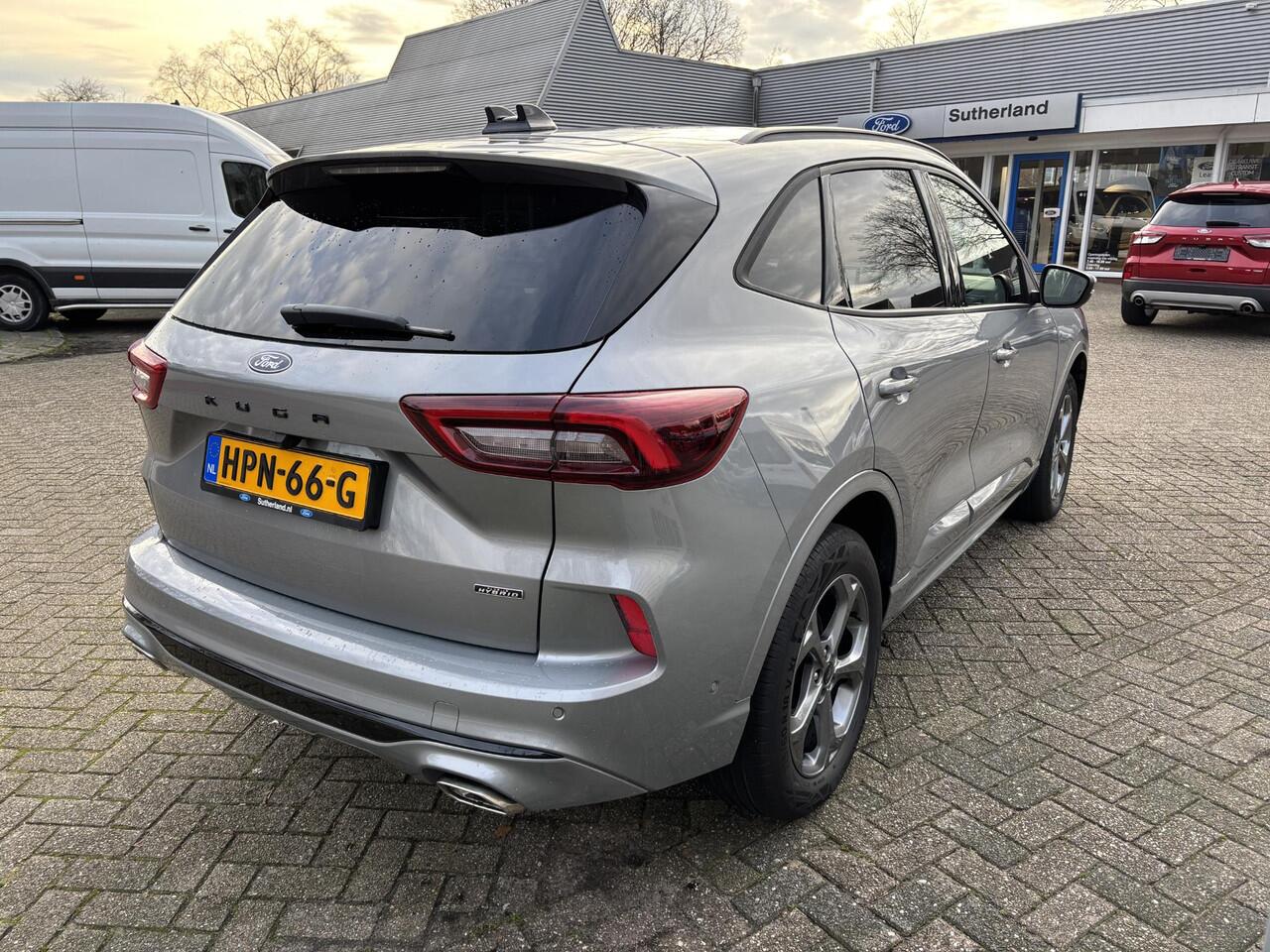 Ford KUGA 2.5 PHEV ST-Line X | Orig. NL auto | Nieuw Model! | Adaptive Cruise control | AGR-stoelen | Winter Pack | Bang&Olufsen | 2.100 kg trekgewicht