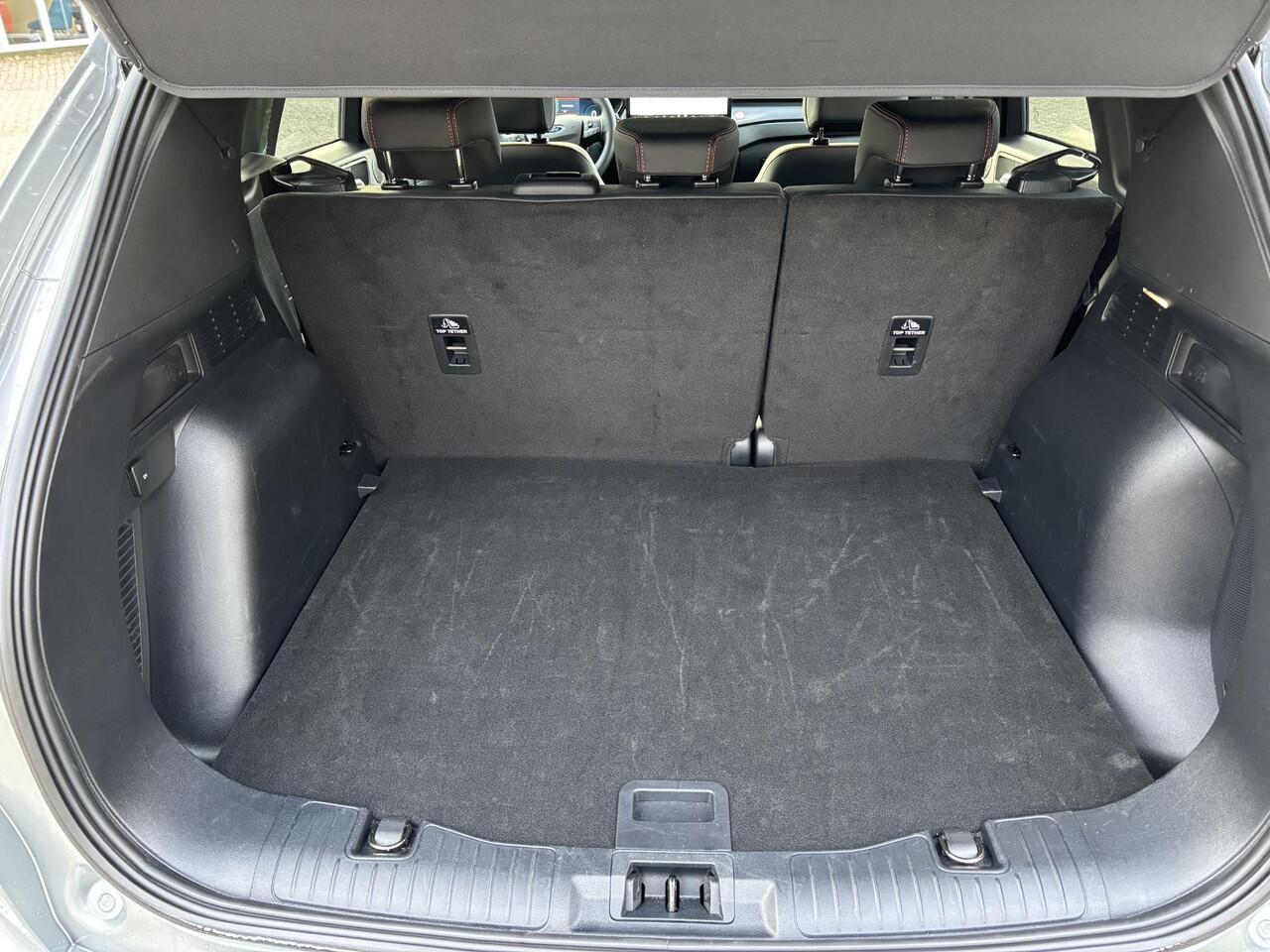 Ford KUGA 2.5 PHEV ST-Line X | Orig. NL auto | Nieuw Model! | Adaptive Cruise control | AGR-stoelen | Winter Pack | Bang&Olufsen | 2.100 kg trekgewicht