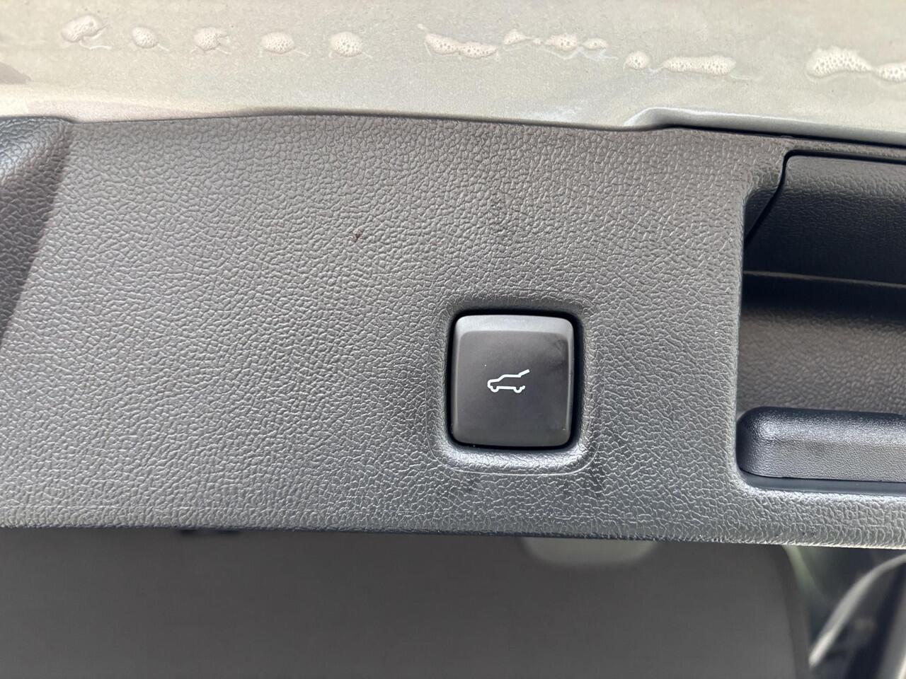 Ford KUGA 2.5 PHEV ST-Line X | Orig. NL auto | Nieuw Model! | Adaptive Cruise control | AGR-stoelen | Winter Pack | Bang&Olufsen | 2.100 kg trekgewicht