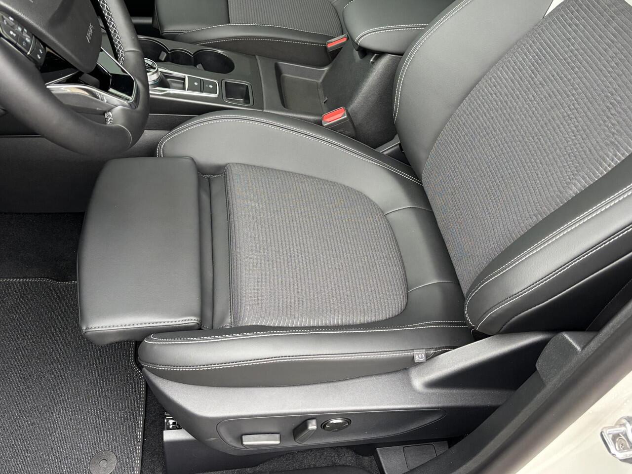 Ford KUGA 2.5 PHEV Sound Edition Direct leverbaar | Actief B&O Premium Sound System| Elekt. inklapbare Trekhaak | Panoramadak |