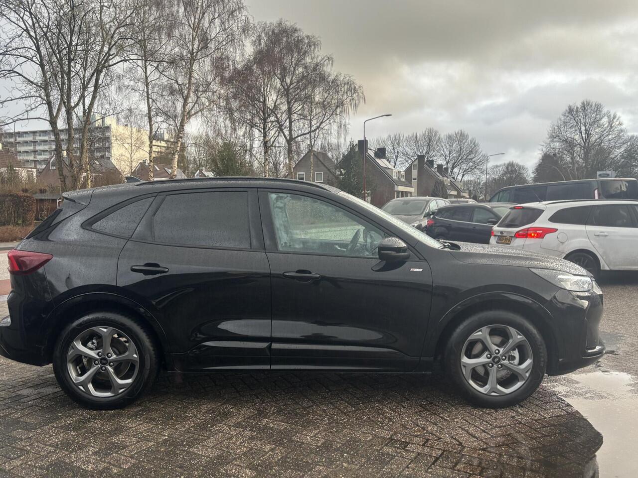 Ford KUGA 2.5 FHEV ST-Line |SCI| 190pk | Winterpack | Achteruitrijcamera | SYNC 4 Navigatie | All Weatherbanden | Geen stekker nodig