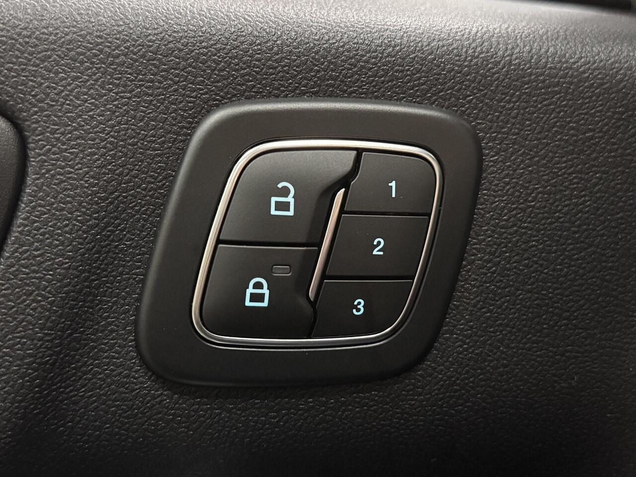 Ford KUGA PHEV 243pk Active X Trekhaak Winter Techno Parking pack Head Up Display 19" LM Fabrieksgarantie