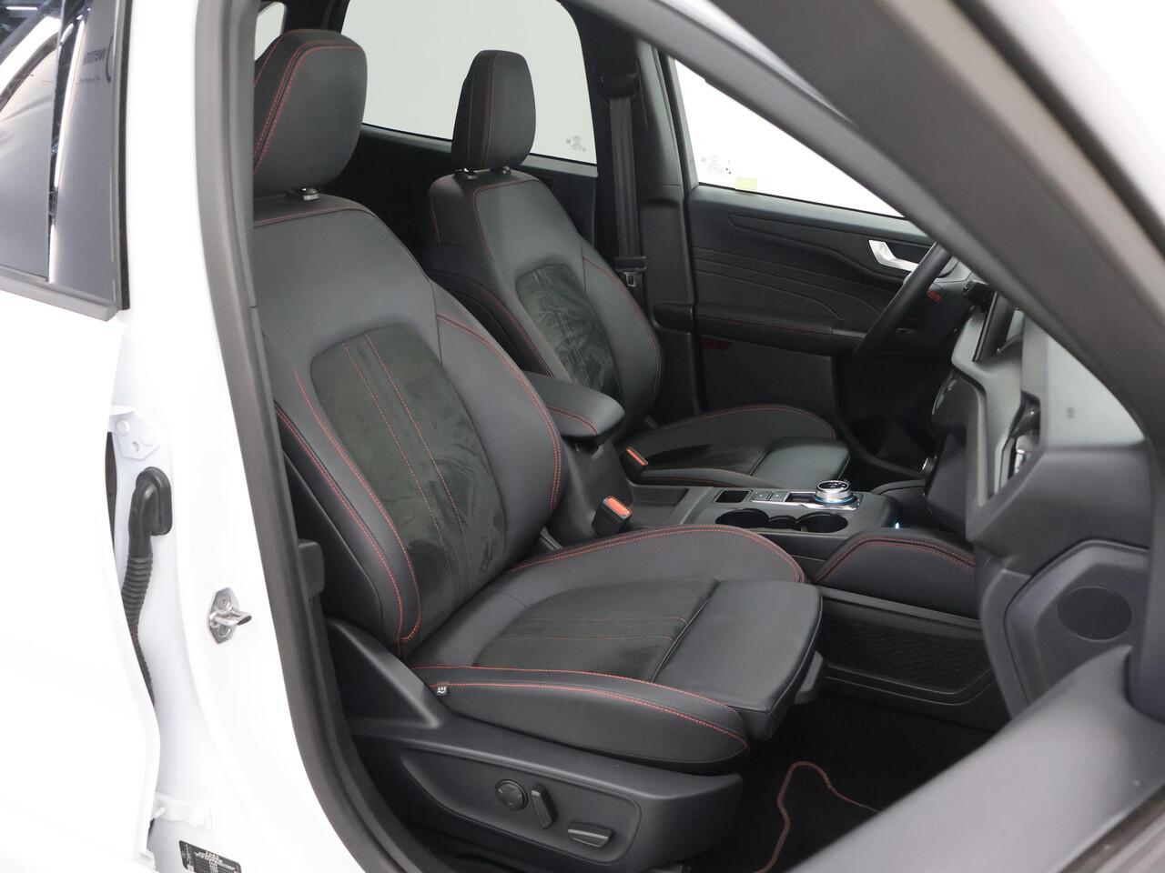 Ford KUGA 2.5 PHEV ST-Line X | Elekt. inklapbare Trekhaak | Panoramadak | Winterpakket | Head Up | Matrix Led | Cruise Control Adaptief |