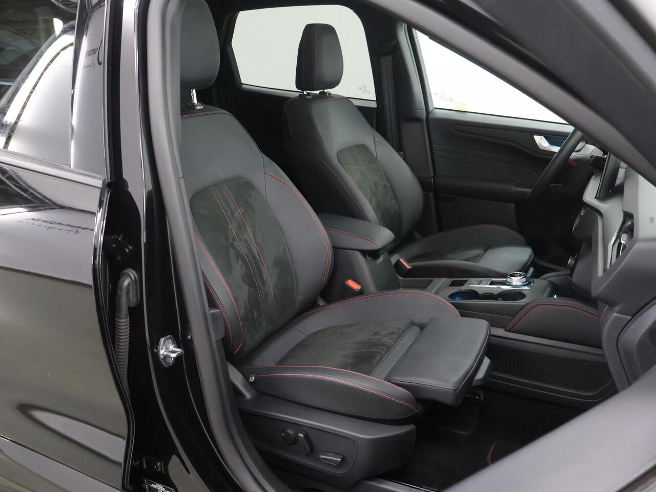 Ford KUGA 2.5 PHEV ST-Line X | Elekt. inklapbare Trekhaak | Panoramadak | Winterpakket | Head Up | Matrix Led | Cruise Control Adaptief |