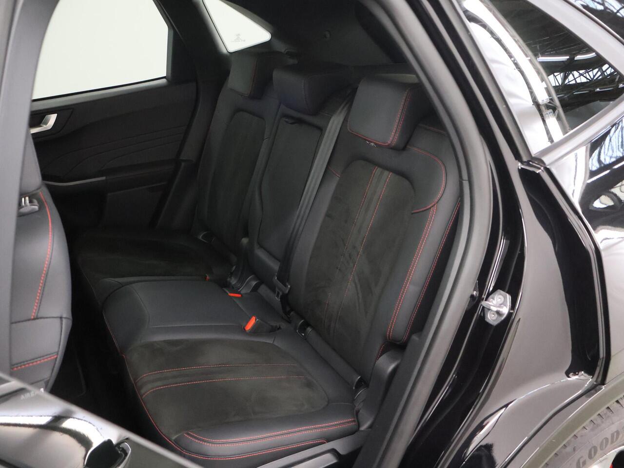 Ford KUGA 2.5 PHEV ST-Line X | Elekt. inklapbare Trekhaak | Panoramadak | Winterpakket | Head Up | Matrix Led | Cruise Control Adaptief |