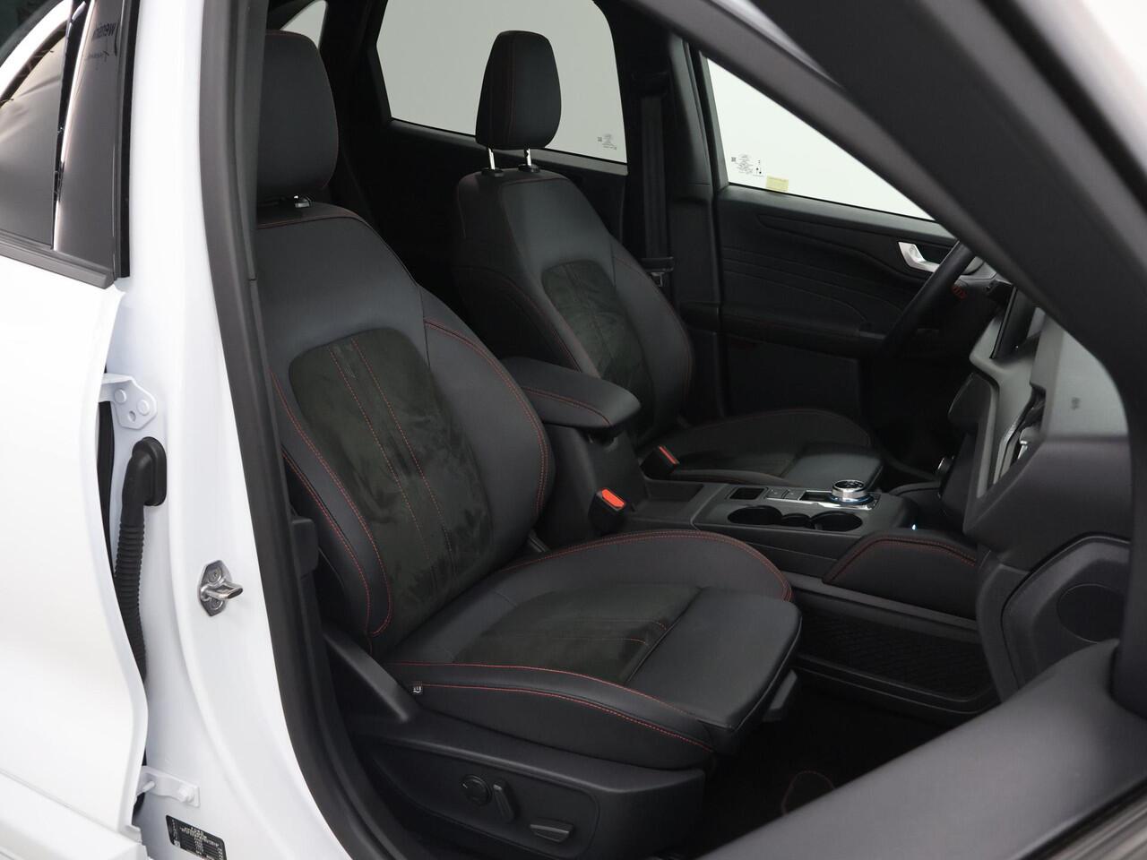 Ford KUGA 2.5 PHEV ST-Line X | Elekt. inklapbare Trekhaak | Panoramadak | Winterpakket | Head Up | Matrix Led | Cruise Control Adaptief |