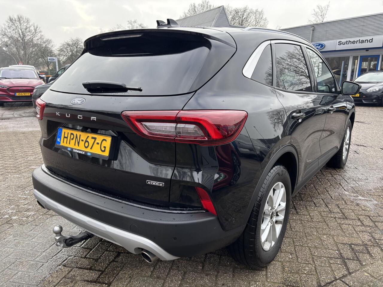 Ford KUGA 2.5 PHEV Titanium SCI |243pk | Orig. NL Auto | Wegklapbare trekhaak | Winter Pack | Adapitve cruise control | 2.100kg Trekgewicht