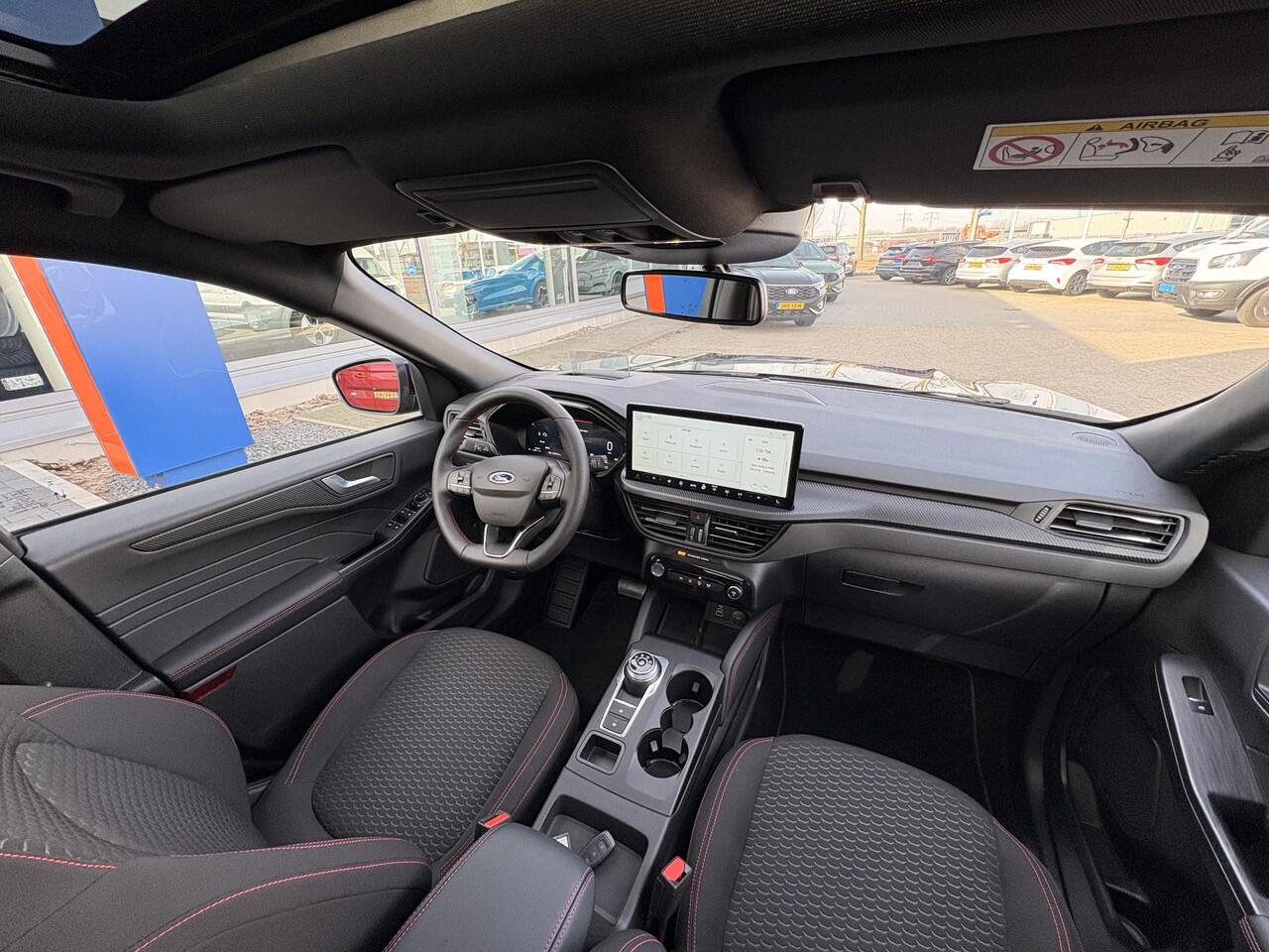 Ford KUGA 2.5 PHEV ST-Line | Orig. NL Auto | Panoramadak | Winter Pack | Head up Display | Adaptive LED