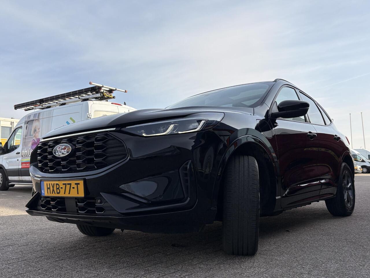 Ford KUGA 2.5 PHEV ST-Line | Orig. NL Auto | Panoramadak | Winter Pack | Head up Display | Adaptive LED